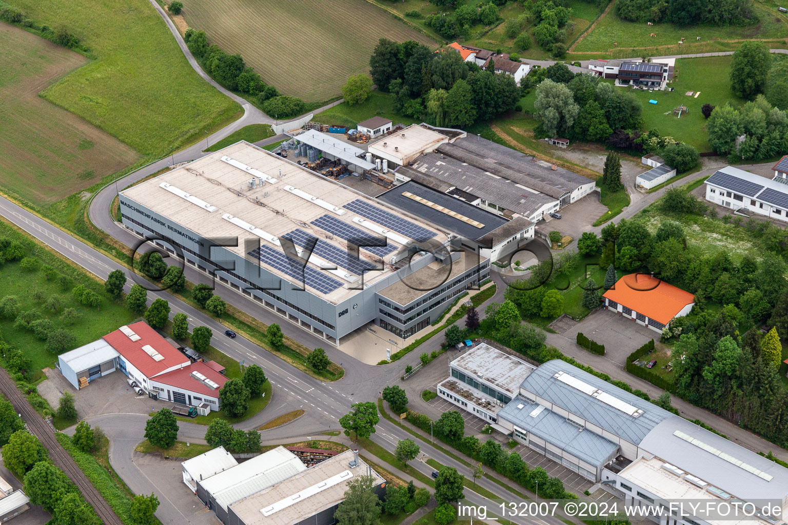 Vue aérienne de Maschinenfabrik Bermatingen GmbH & Co. KG à Bermatingen dans le département Bade-Wurtemberg, Allemagne