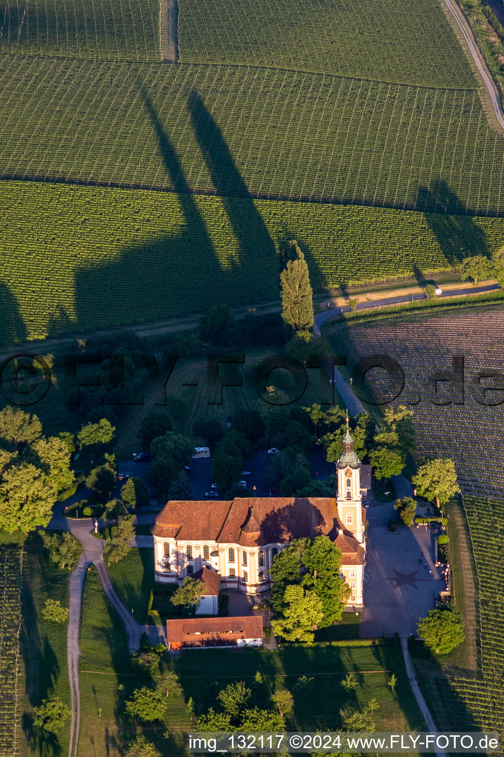 Vue aérienne de Monastère du prieuré cistercien de Birnau à le quartier Seefelden in Uhldingen-Mühlhofen dans le département Bade-Wurtemberg, Allemagne