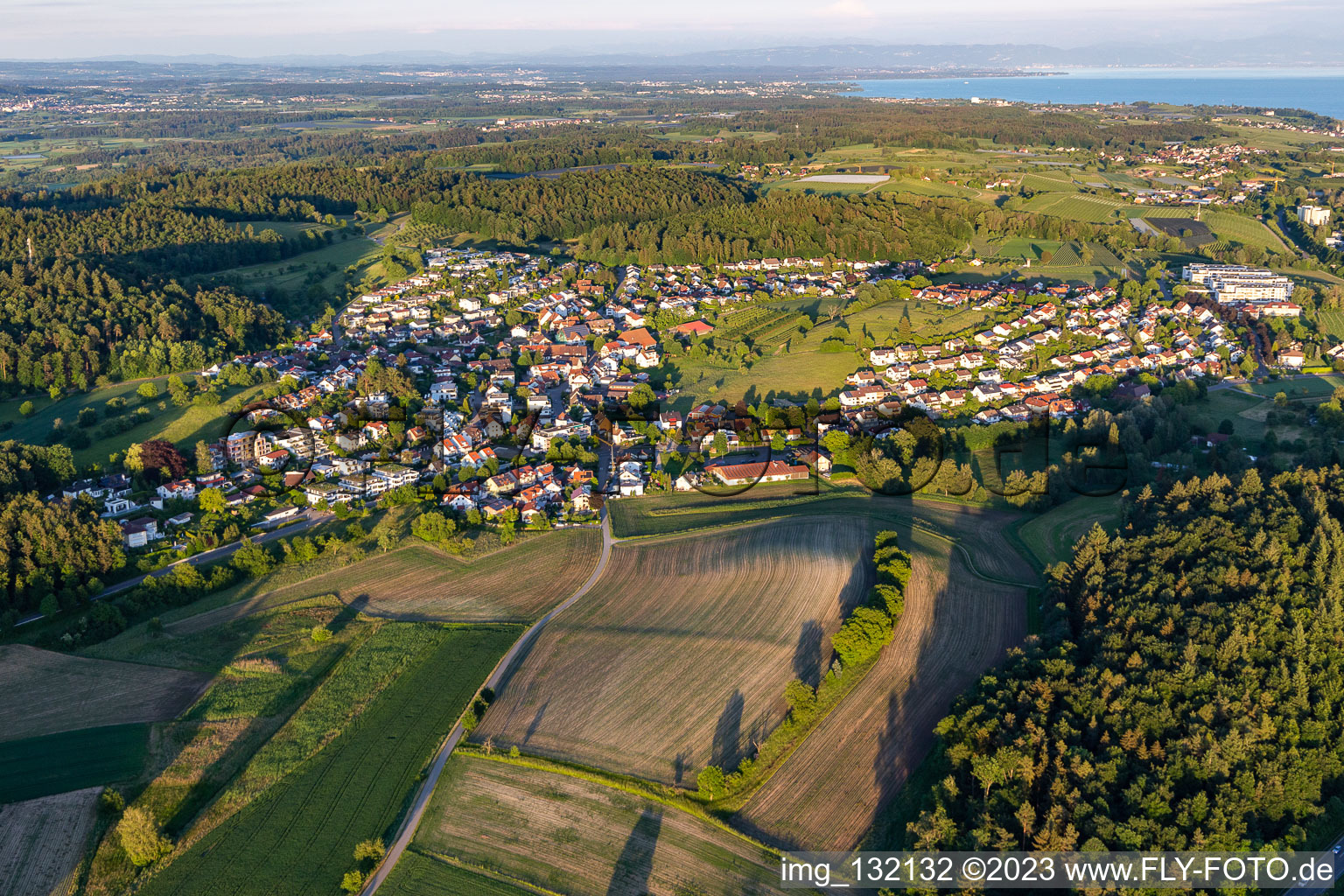 Vue aérienne de Daisendorf à Meersburg dans le département Bade-Wurtemberg, Allemagne