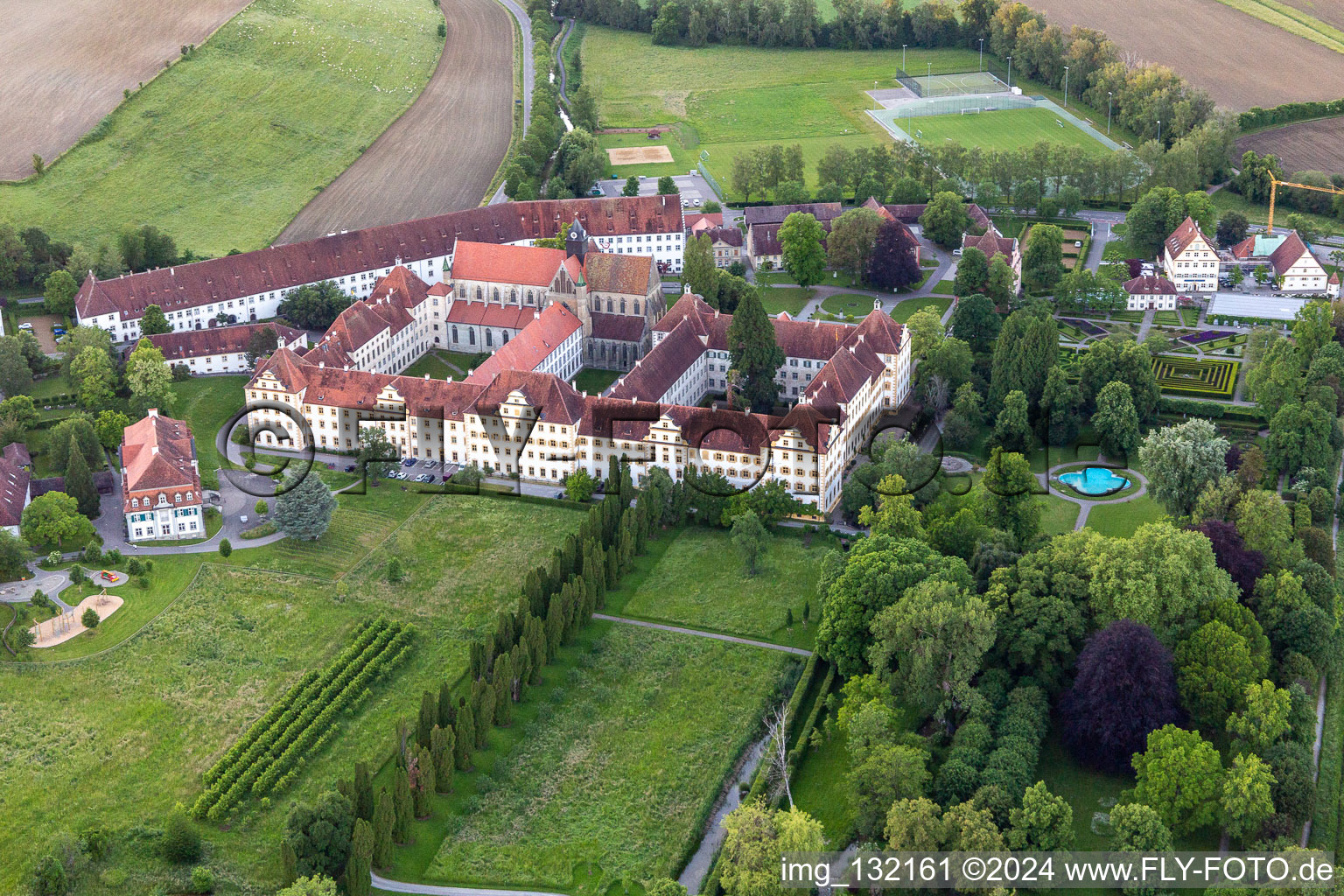 Vue aérienne de Verrouillage de l'école Salem à le quartier Stefansfeld in Salem dans le département Bade-Wurtemberg, Allemagne