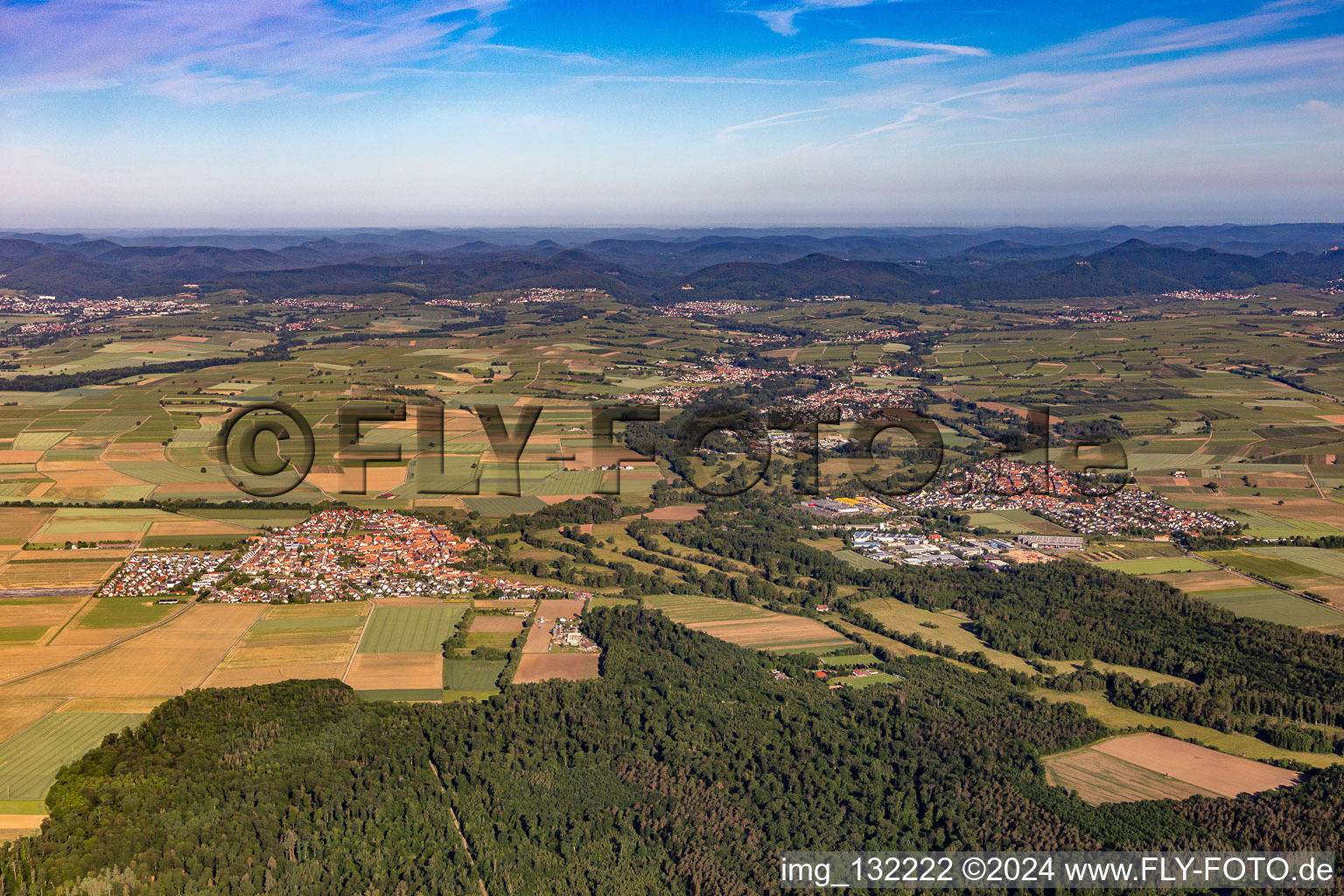 Vue aérienne de Panorama du Palatinat du Sud Klingbachtal à Steinweiler dans le département Rhénanie-Palatinat, Allemagne