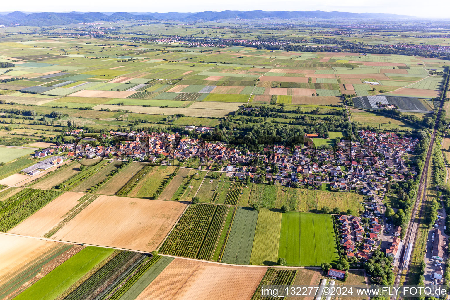 Winden dans le département Rhénanie-Palatinat, Allemagne vue d'en haut