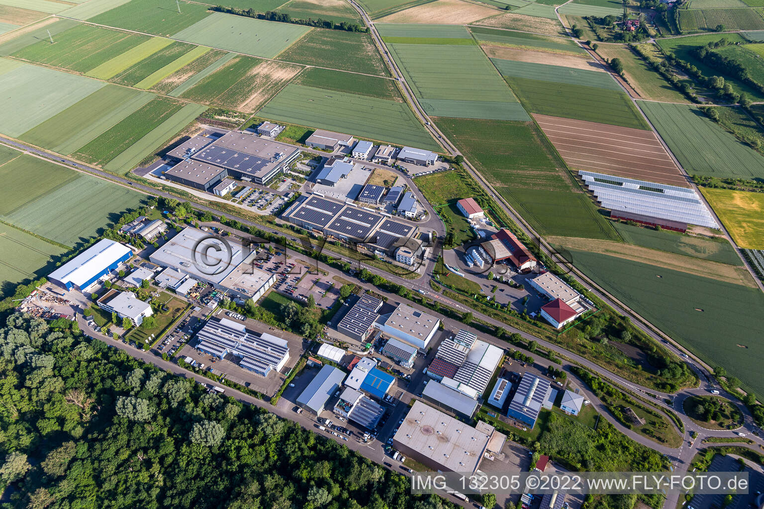 Vue aérienne de Parc industriel W à le quartier Herxheim in Herxheim bei Landau dans le département Rhénanie-Palatinat, Allemagne