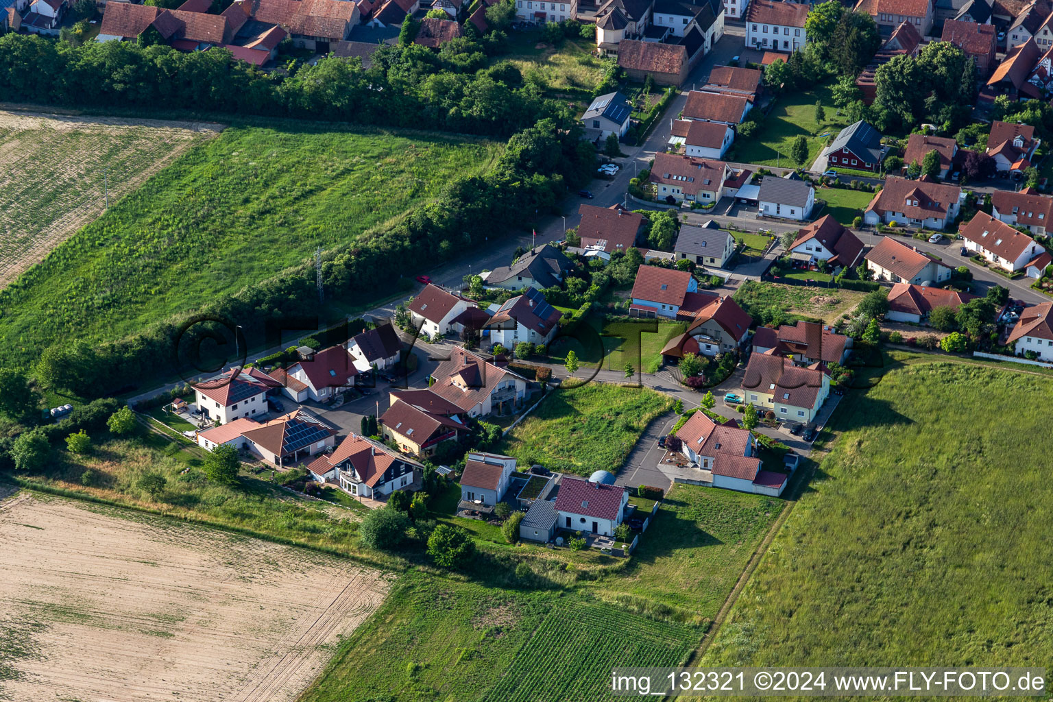 Vue aérienne de Rue Knittelsheimer à Herxheimweyher dans le département Rhénanie-Palatinat, Allemagne