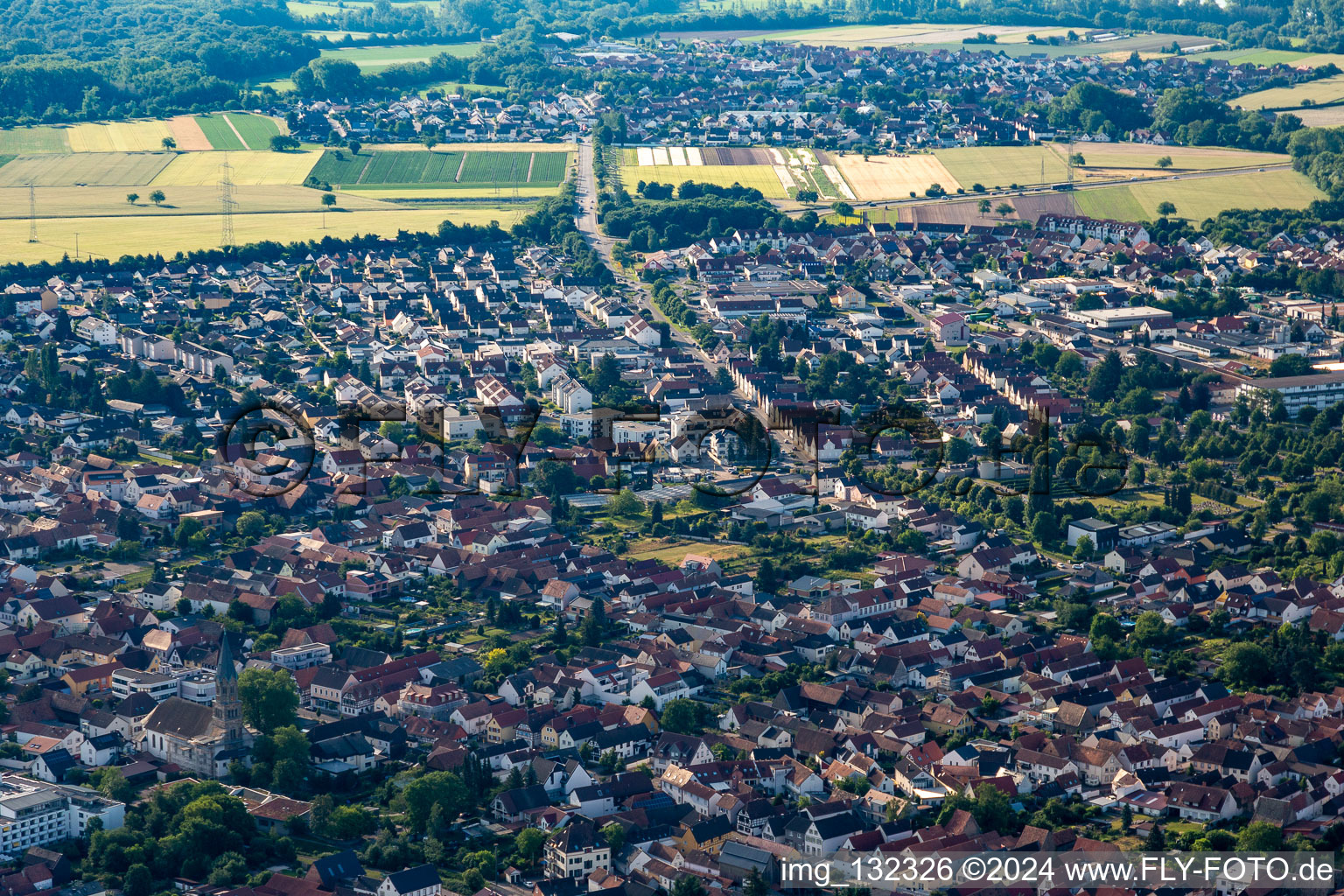 Vue aérienne de Rue Kuhardter à Rülzheim dans le département Rhénanie-Palatinat, Allemagne