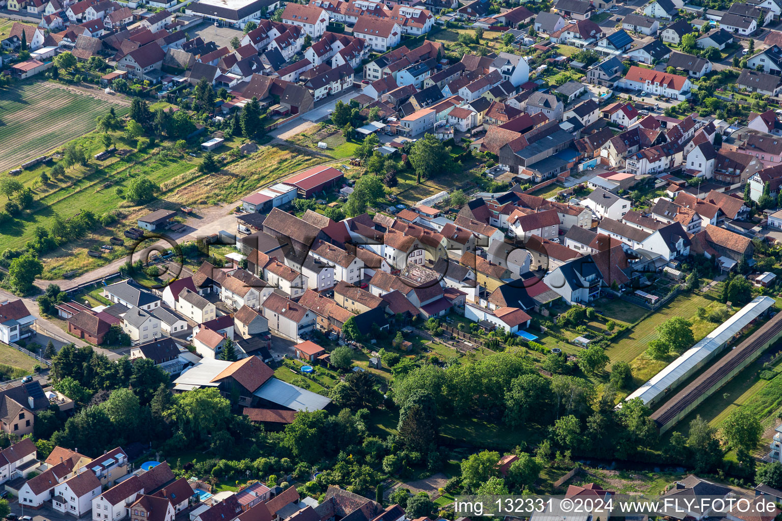 Vue aérienne de Bachgasse à Rülzheim dans le département Rhénanie-Palatinat, Allemagne