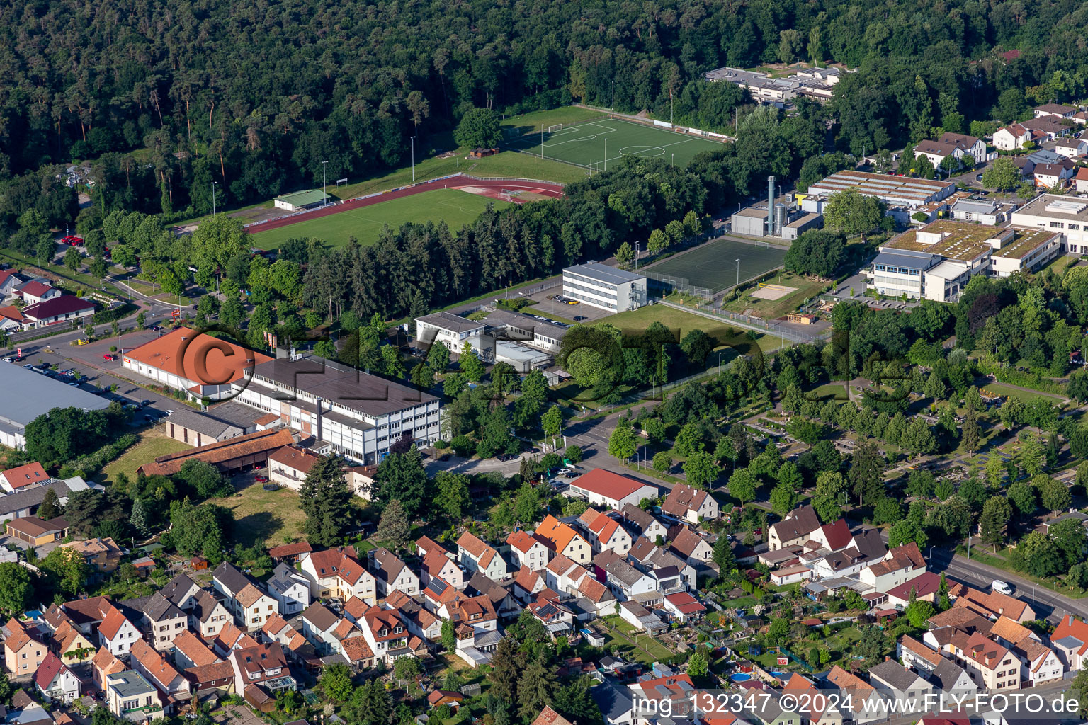 Vue aérienne de VS Rülzheim 1920 eV à Rülzheim dans le département Rhénanie-Palatinat, Allemagne