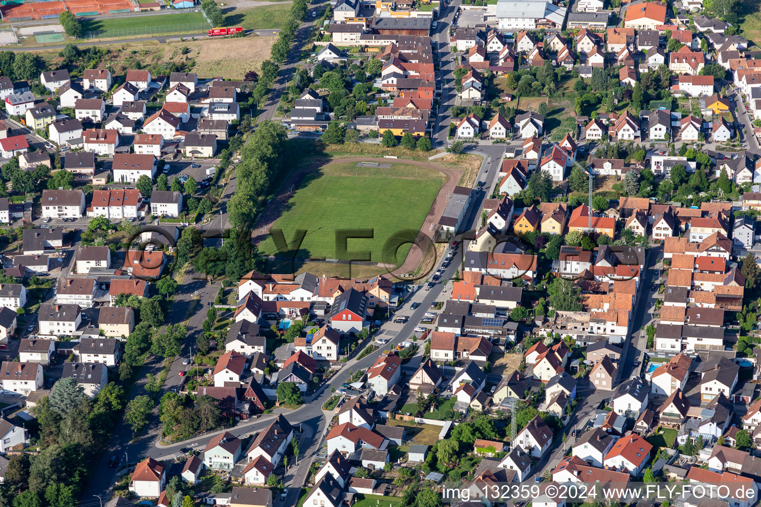 Vue aérienne de Ancien terrain de football Rappengasse à Rheinzabern dans le département Rhénanie-Palatinat, Allemagne