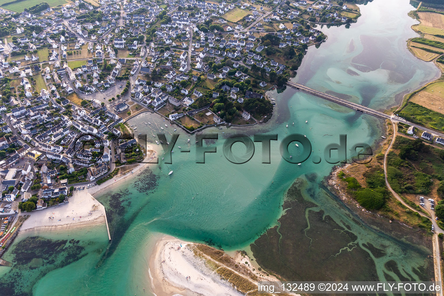 Vue aérienne de L'étoile à Plobannalec-Lesconil dans le département Finistère, France