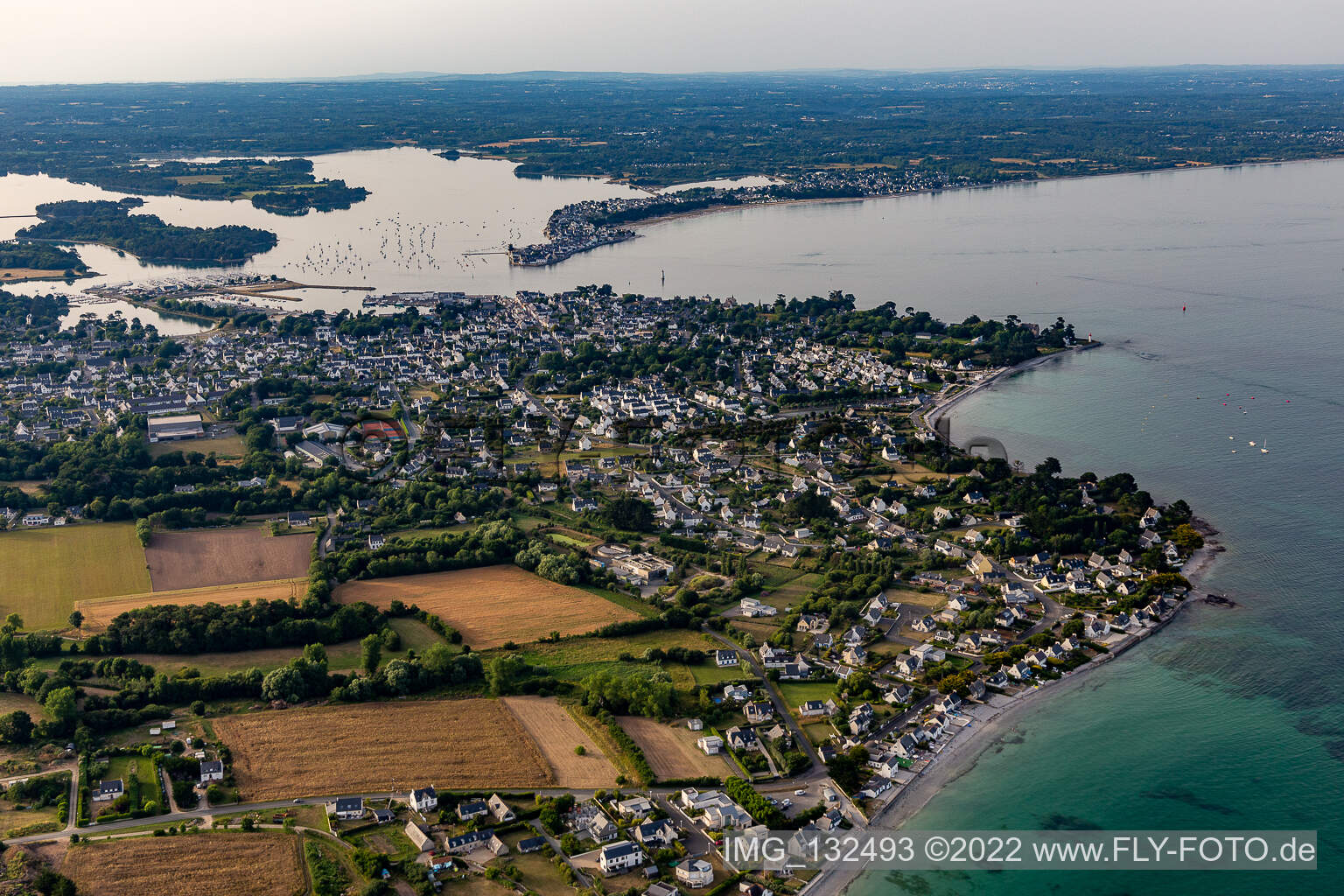 Vue aérienne de Loctudy dans le département Finistère, France