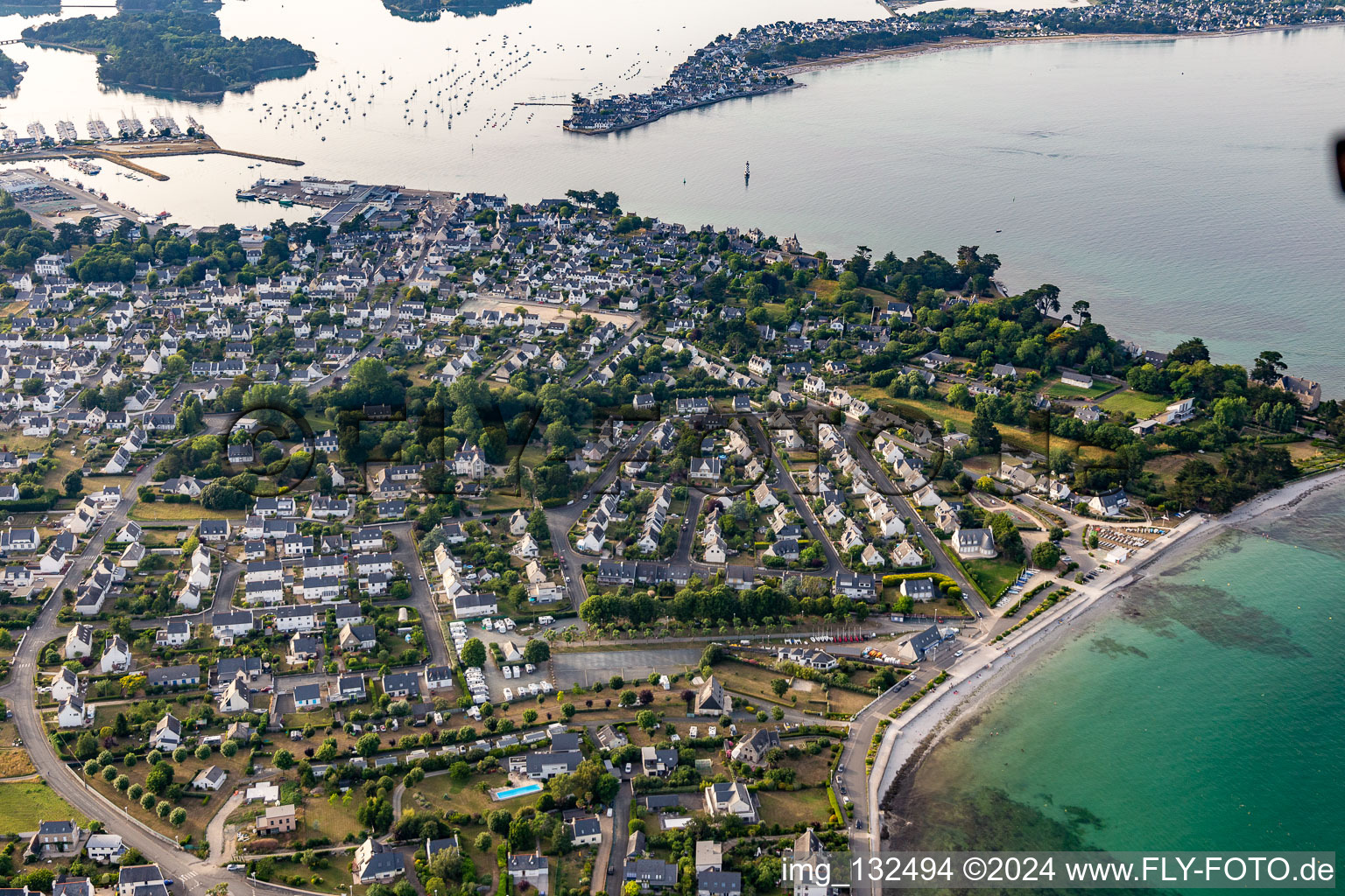 Vue aérienne de Loctudy dans le département Finistère, France