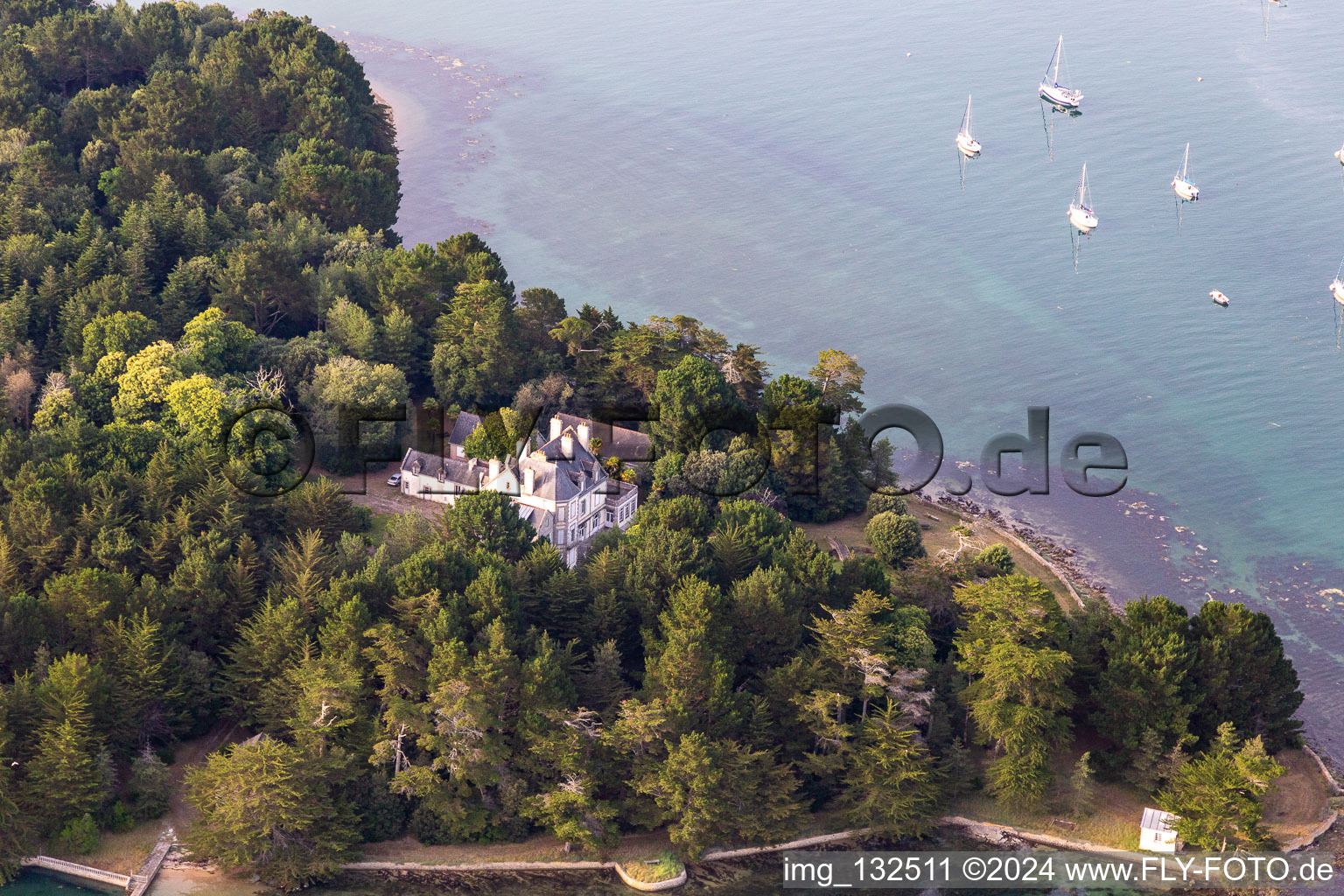 Vue aérienne de Île de Garo à Loctudy dans le département Finistère, France