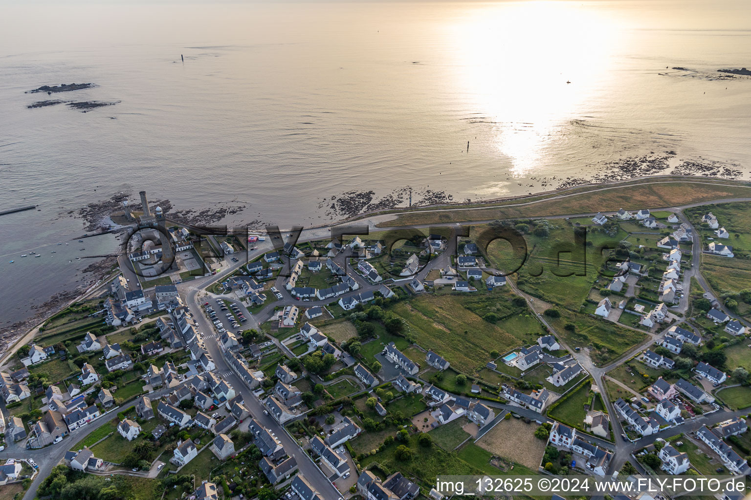 Quartier St-Guenole-St Pierre in Penmarch dans le département Finistère, France vue d'en haut