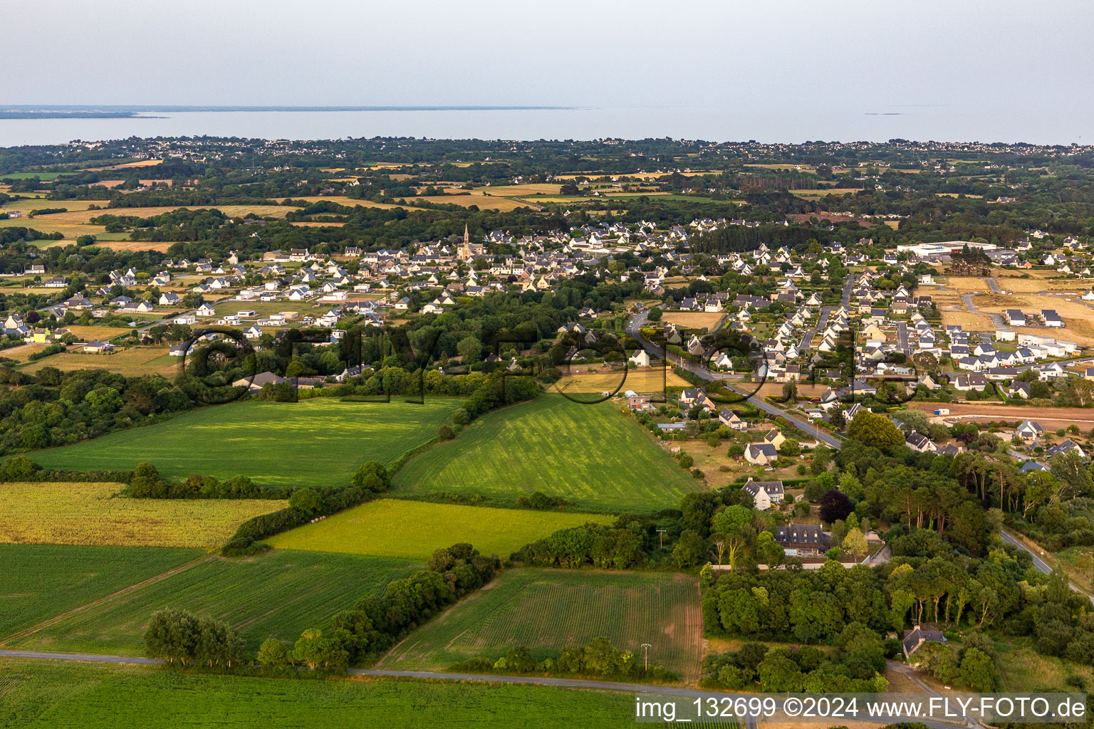 Plobannalec-Lesconil dans le département Finistère, France depuis l'avion