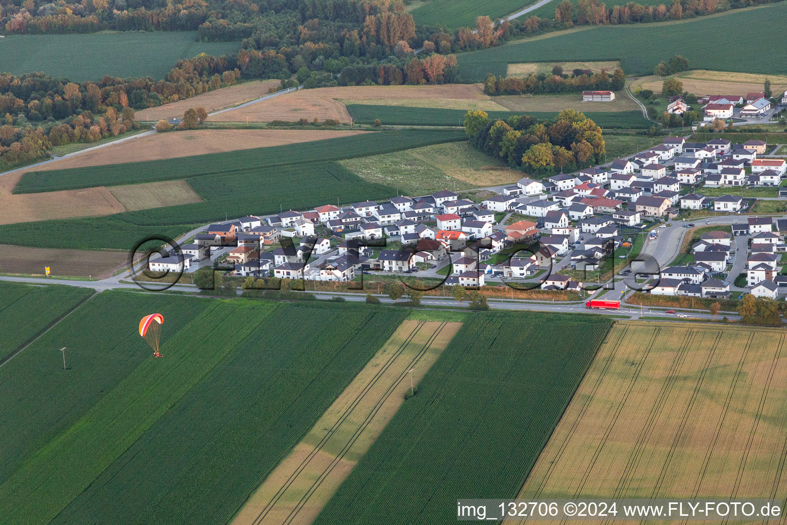 Vue oblique de Quartier Höll in Dingolfing dans le département Bavière, Allemagne