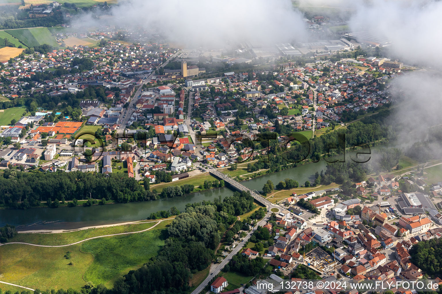 Landau an der Isar dans le département Bavière, Allemagne d'un drone