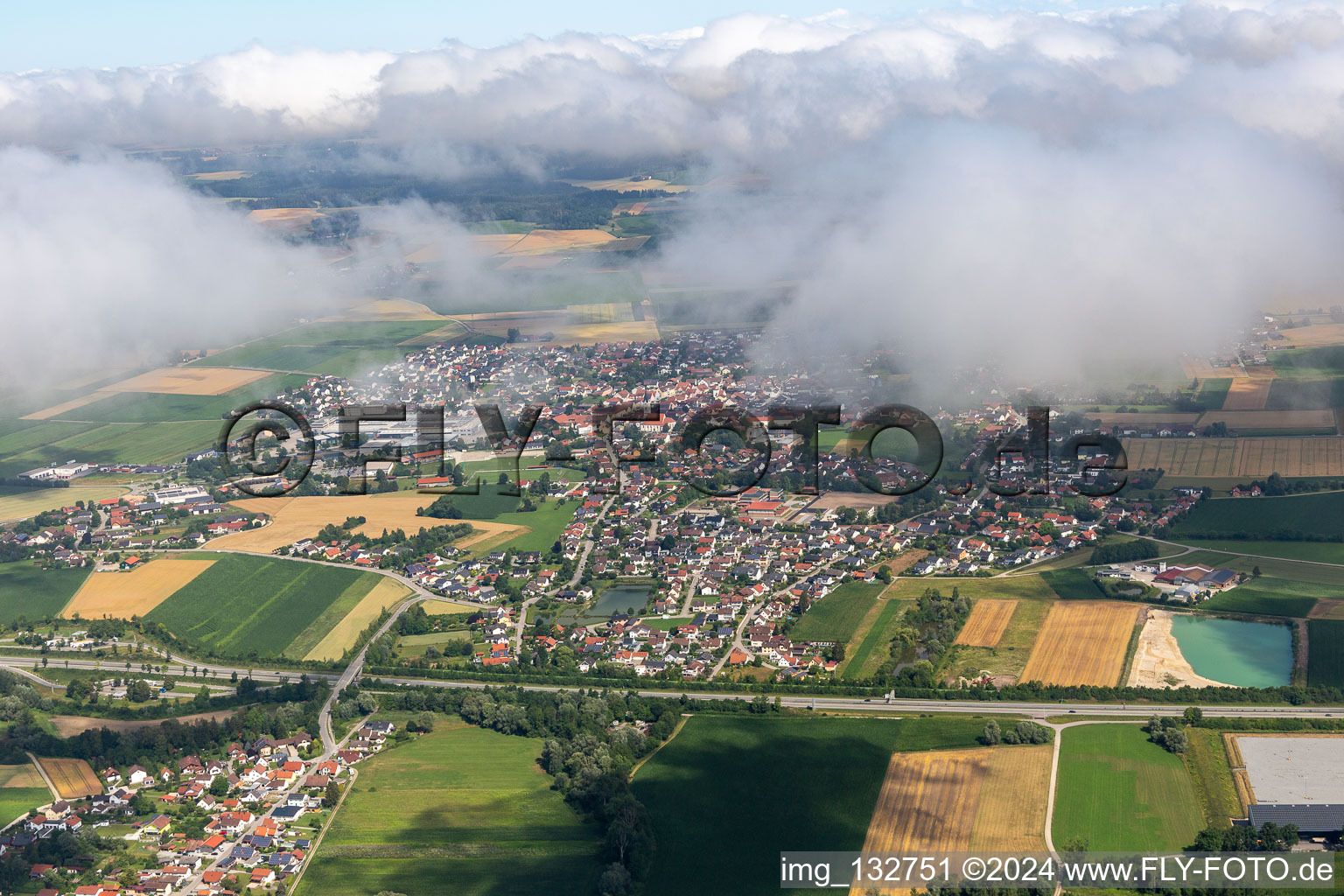 Photographie aérienne de Pilsting dans le département Bavière, Allemagne