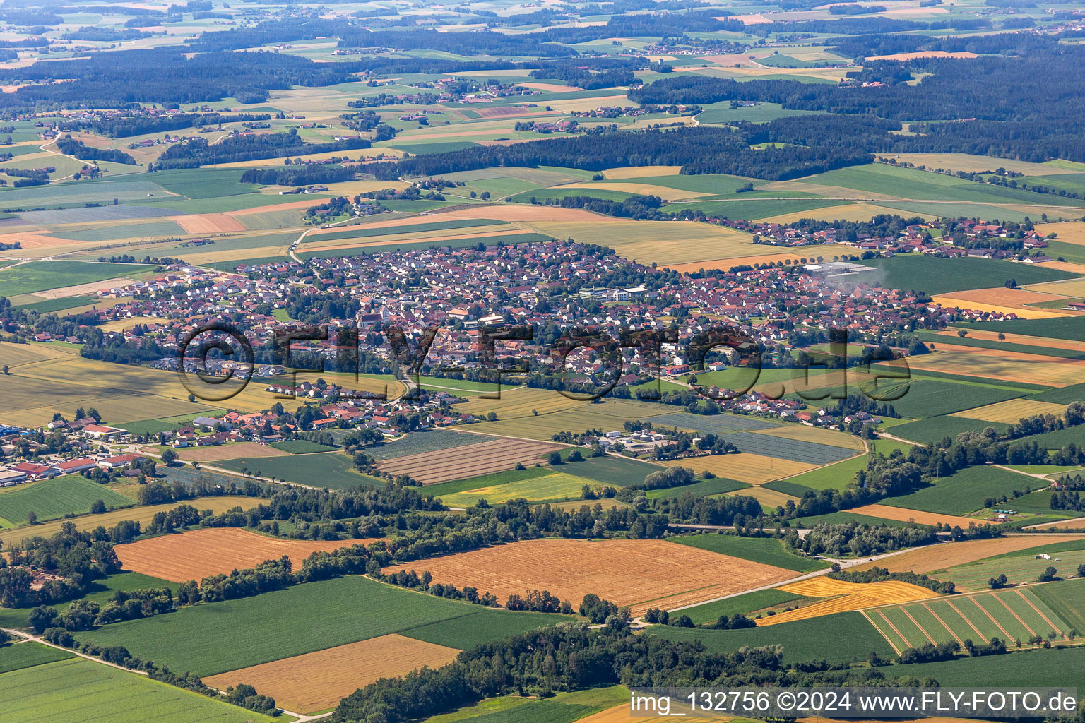 Vue aérienne de Reisbach dans le département Bavière, Allemagne