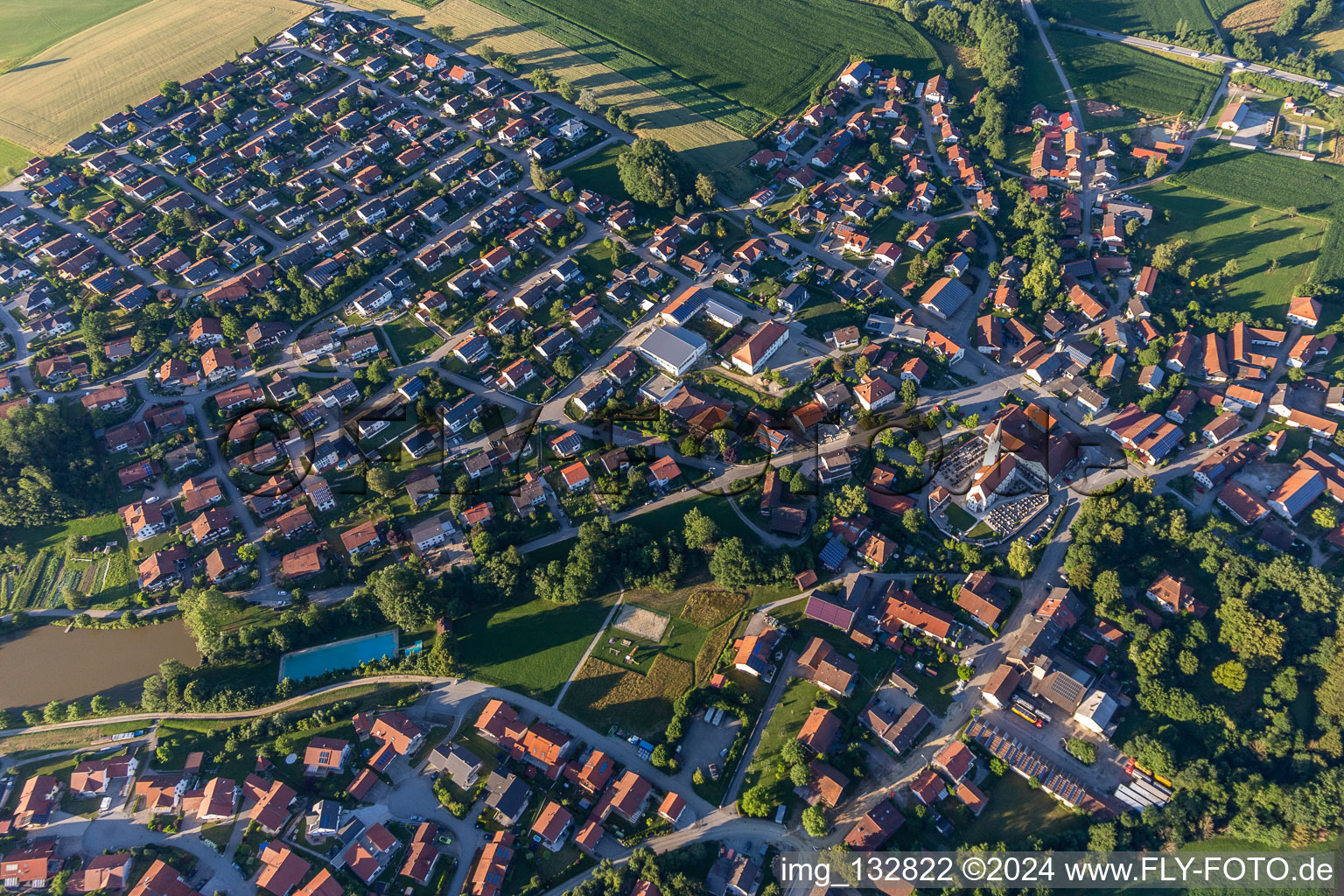 Vue aérienne de Malgersdorf dans le département Bavière, Allemagne