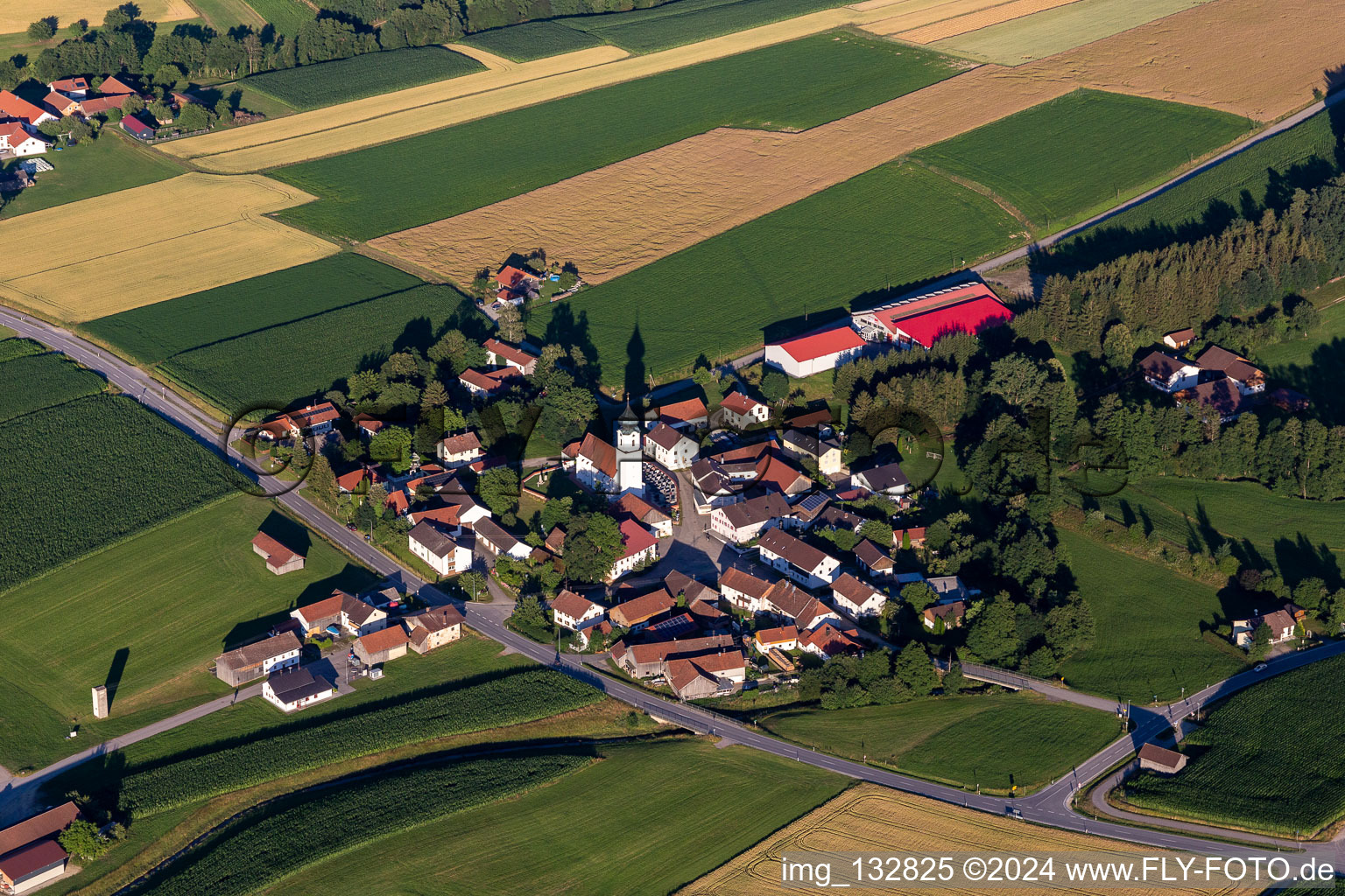 Vue aérienne de Quartier Jägerndorf in Arnstorf dans le département Bavière, Allemagne