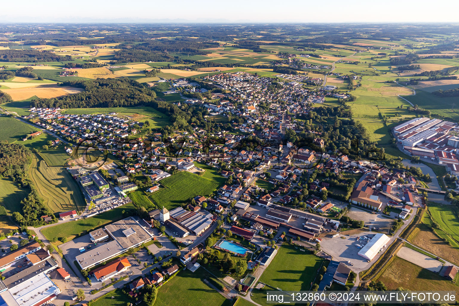 Arnstorf dans le département Bavière, Allemagne vue d'en haut