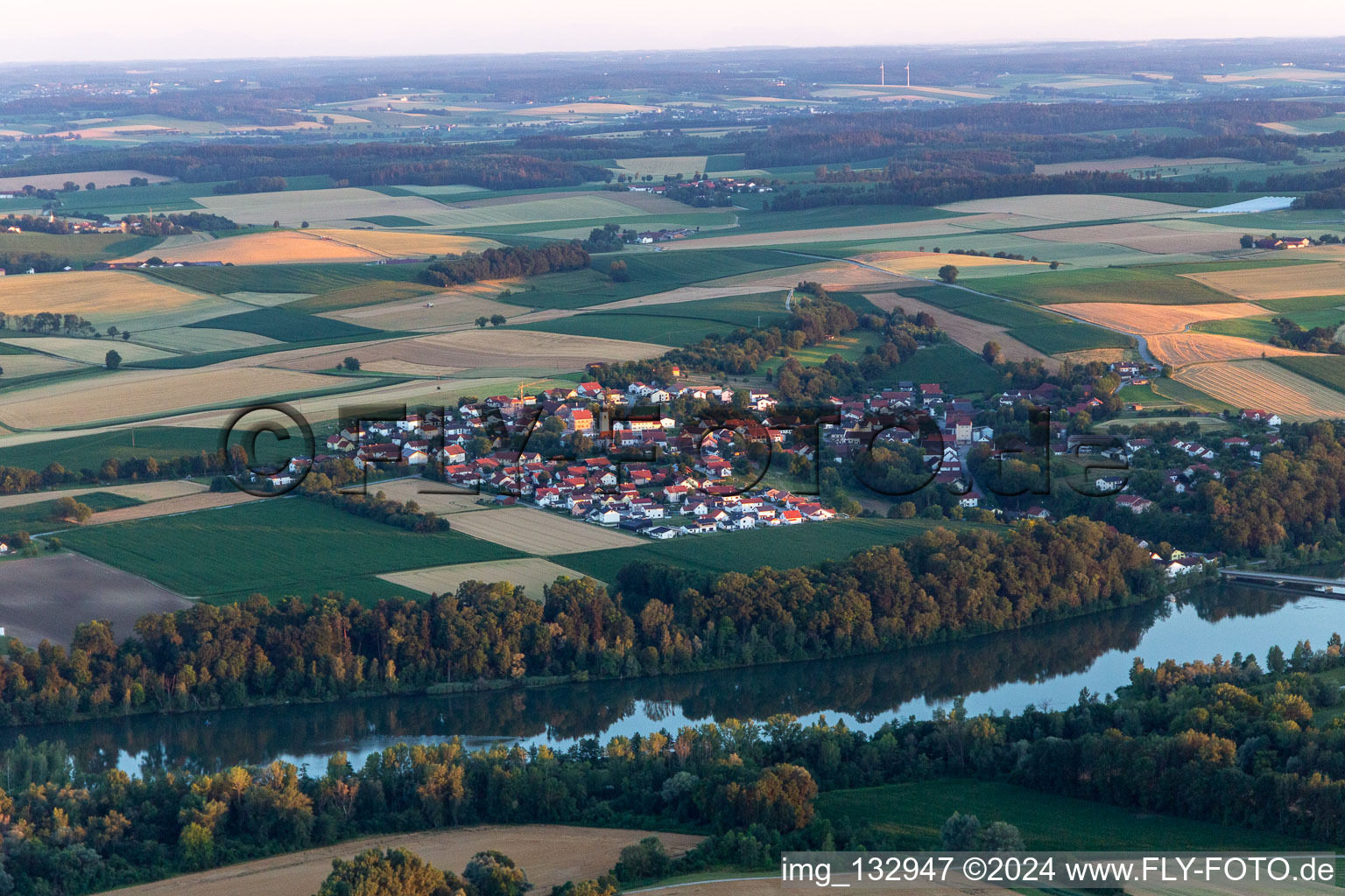 Vue aérienne de Quartier Zeholfing in Landau an der Isar dans le département Bavière, Allemagne