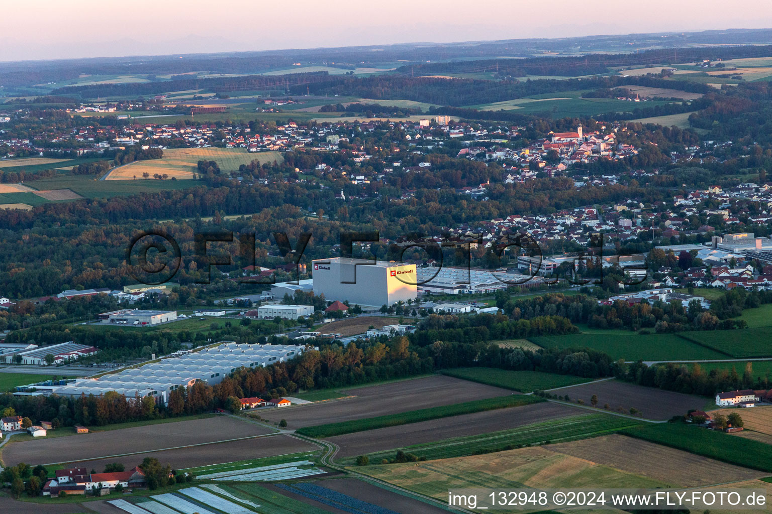 Einhell Allemagne SA à Landau an der Isar dans le département Bavière, Allemagne d'en haut