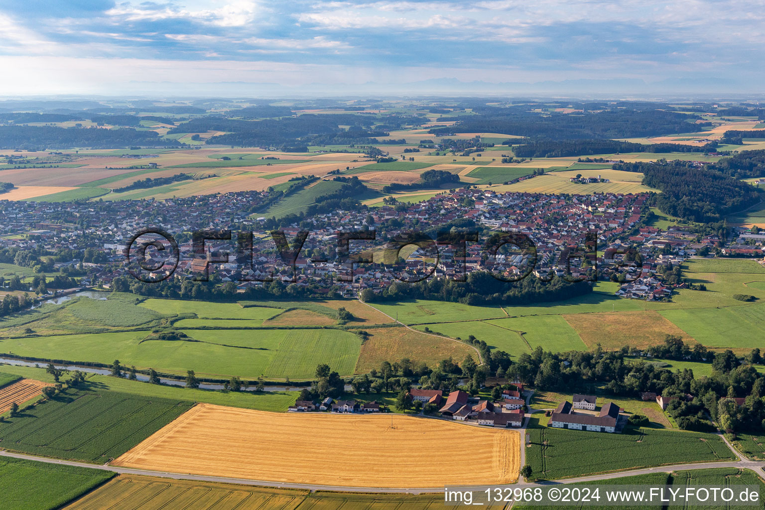 Vue aérienne de Quartier Loitersdorf in Frontenhausen dans le département Bavière, Allemagne