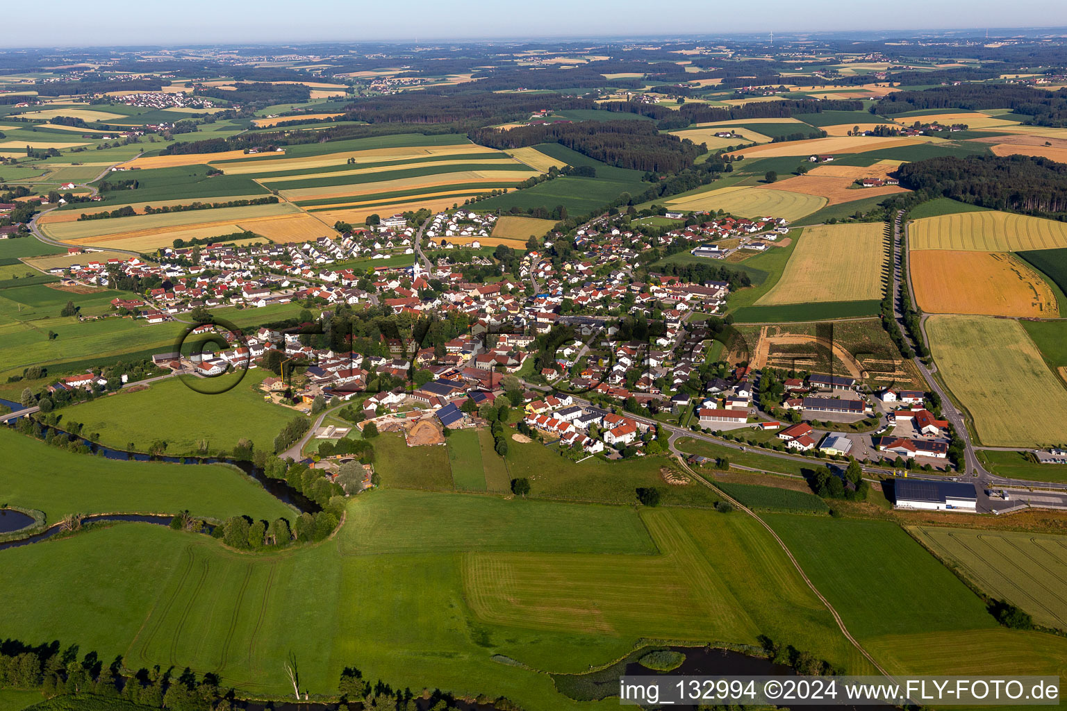 Vue aérienne de Gerzen dans le département Bavière, Allemagne