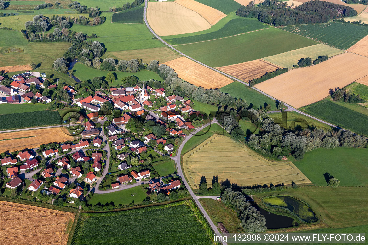 Vue aérienne de Sur les Vils près de Rutting à le quartier Leberskirchen in Schalkham dans le département Bavière, Allemagne