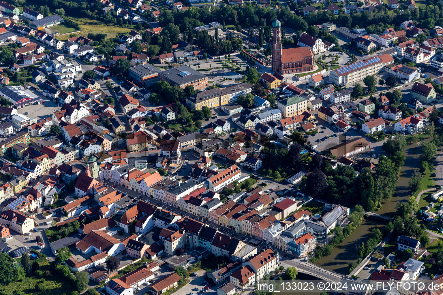 Vue aérienne de Quartier Thalham in Vilsbiburg dans le département Bavière, Allemagne