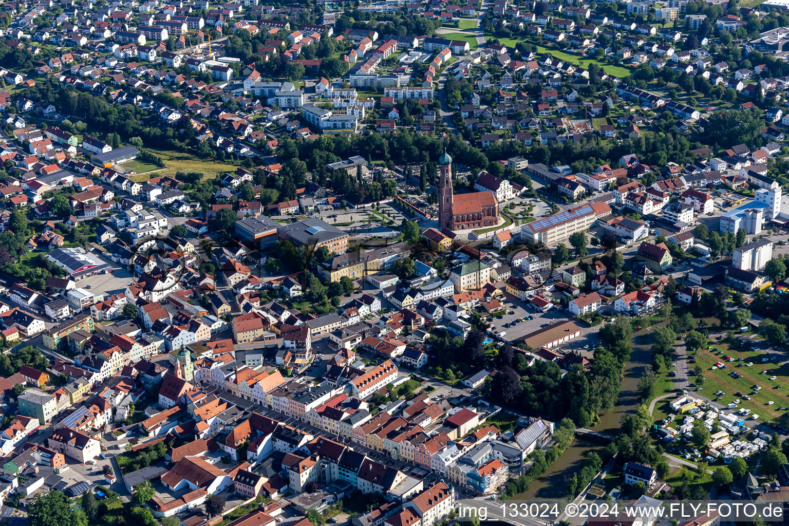 Vue aérienne de Quartier Thalham in Vilsbiburg dans le département Bavière, Allemagne