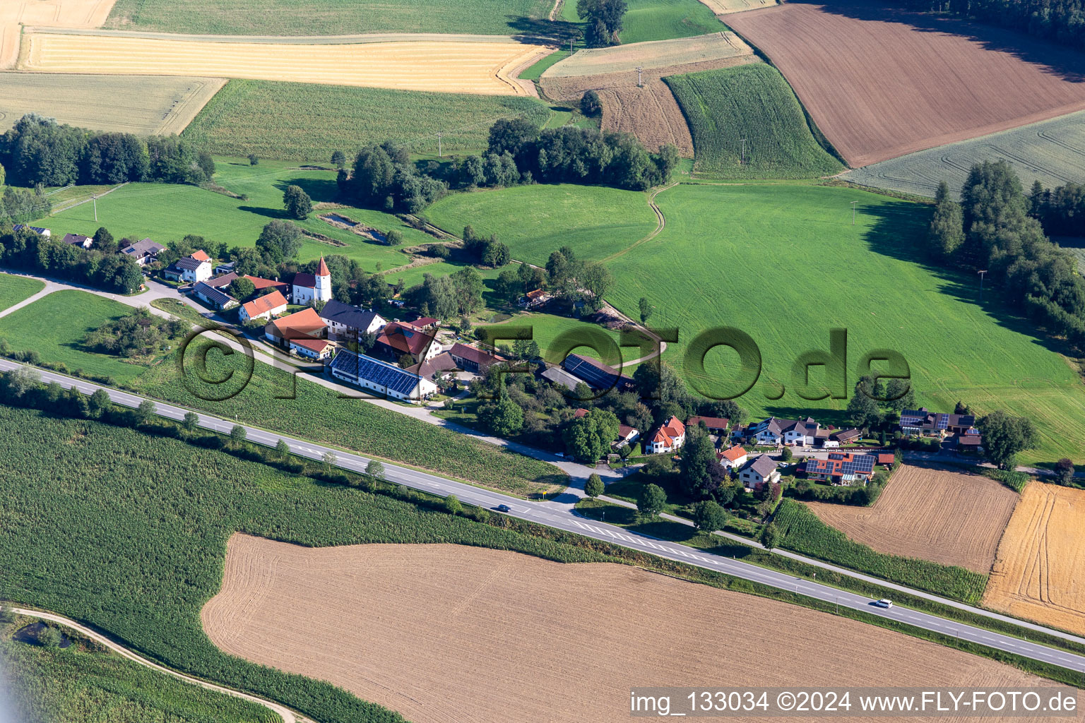 Vue aérienne de Quartier Johannesbergham in Geisenhausen dans le département Bavière, Allemagne