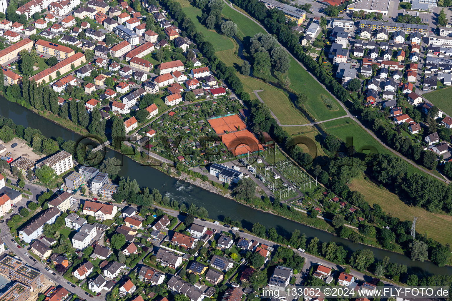 Vue aérienne de Association municipale Landshut Baie. Jardiniers associés eV à Landshut dans le département Bavière, Allemagne