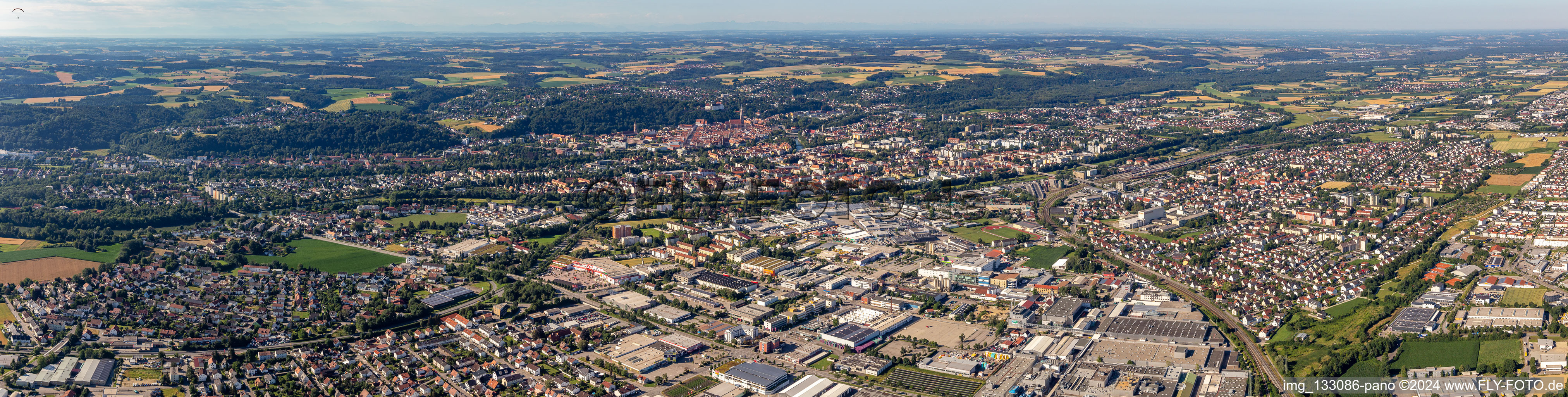 Vue aérienne de Panorama à le quartier Piflas in Landshut dans le département Bavière, Allemagne