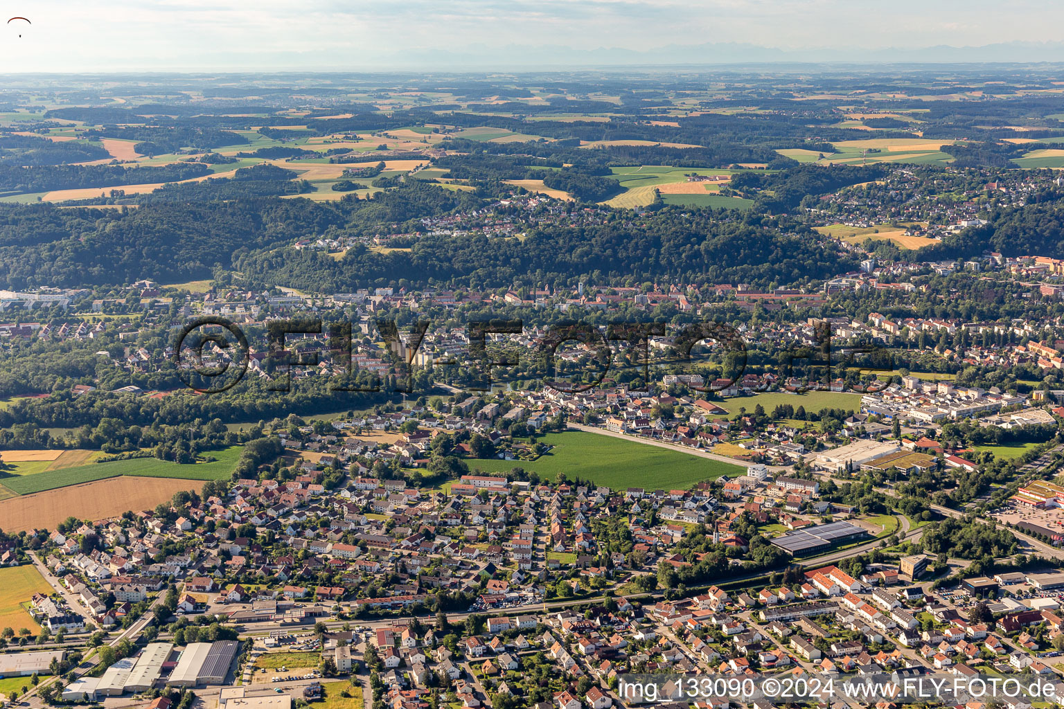 Vue aérienne de Quartier Piflas in Ergolding dans le département Bavière, Allemagne