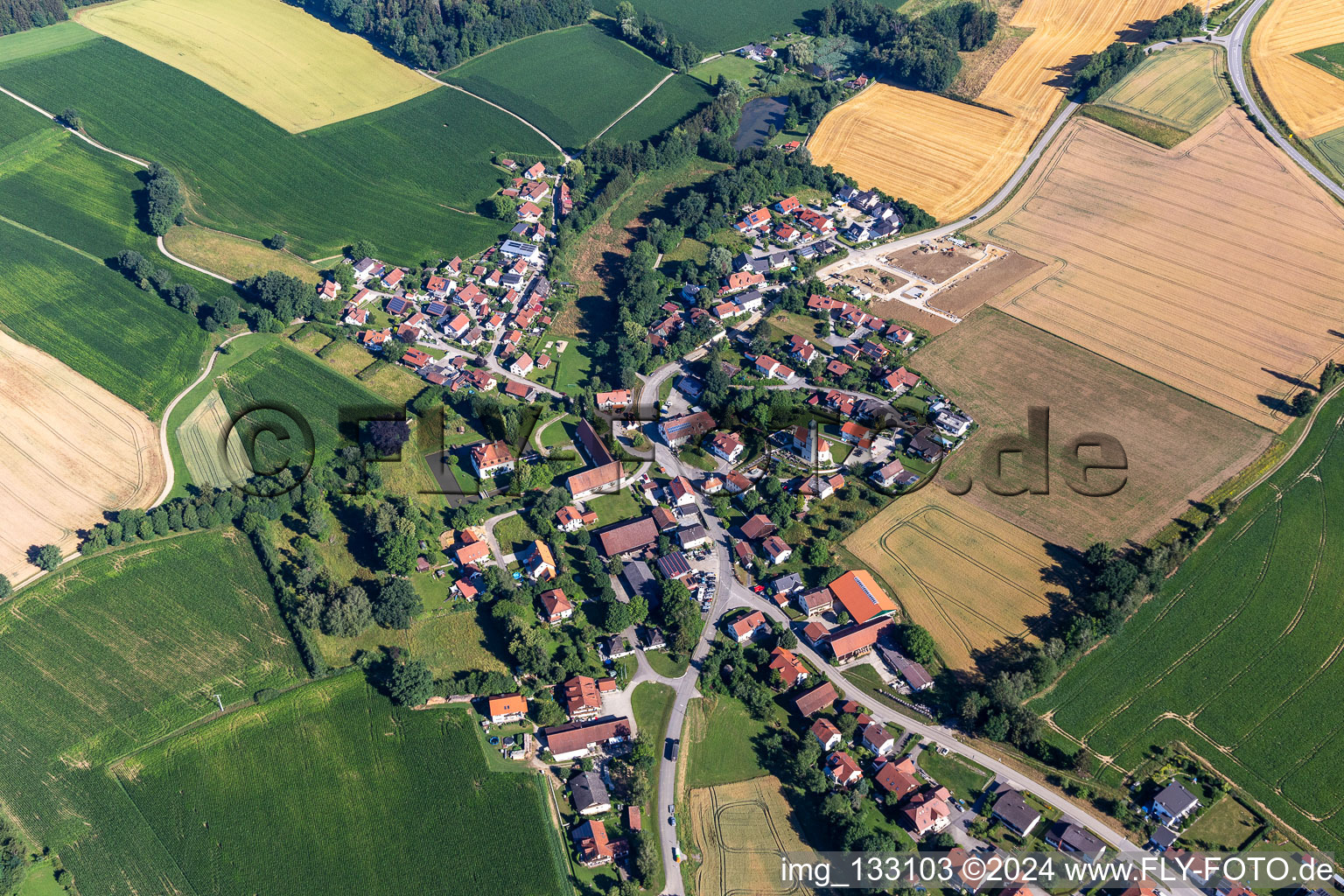 Vue aérienne de Quartier Weihenstephan in Hohenthann dans le département Bavière, Allemagne