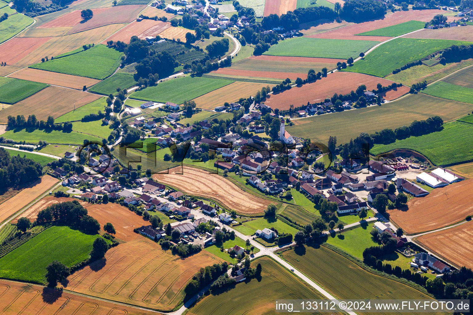 Vue aérienne de Quartier Andermannsdorf in Hohenthann dans le département Bavière, Allemagne