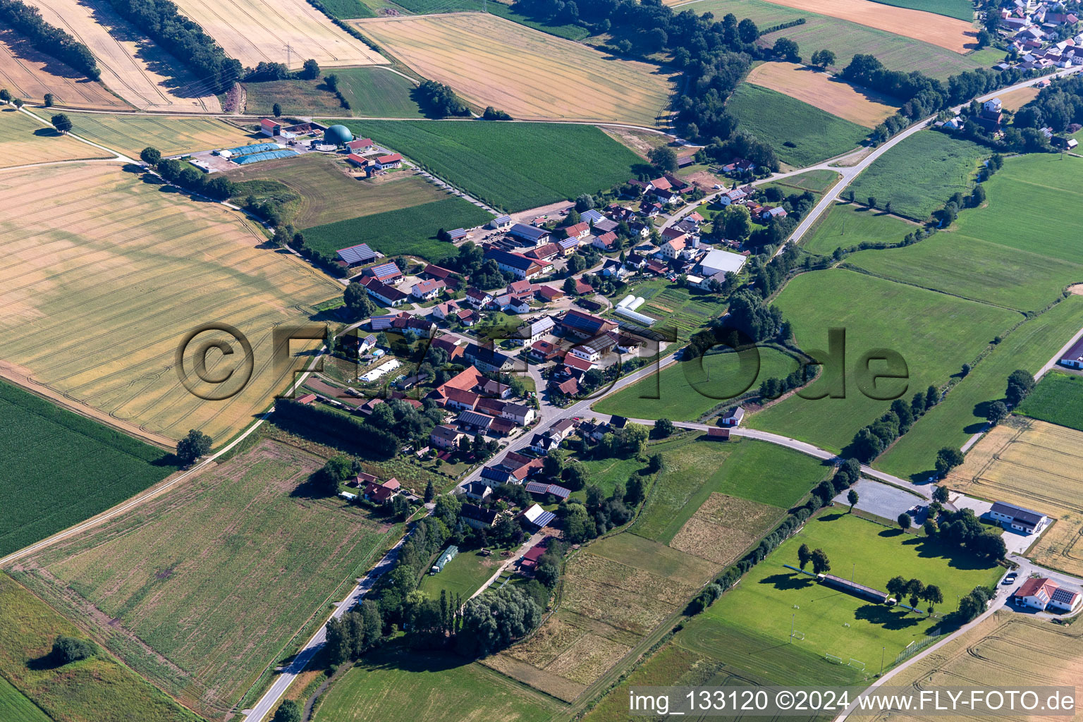 Vue aérienne de Quartier Ettenkofen in Neufahrn in Niederbayern dans le département Bavière, Allemagne