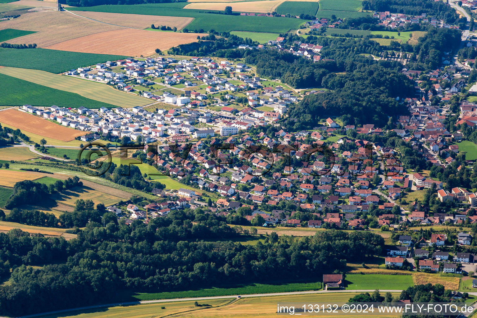 Vue aérienne de Quartier Prinkofen in Ergoldsbach dans le département Bavière, Allemagne