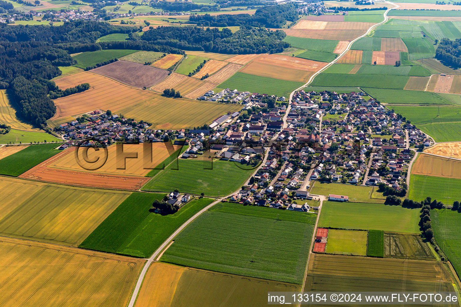 Vue oblique de Quartier Dornwang in Moosthenning dans le département Bavière, Allemagne