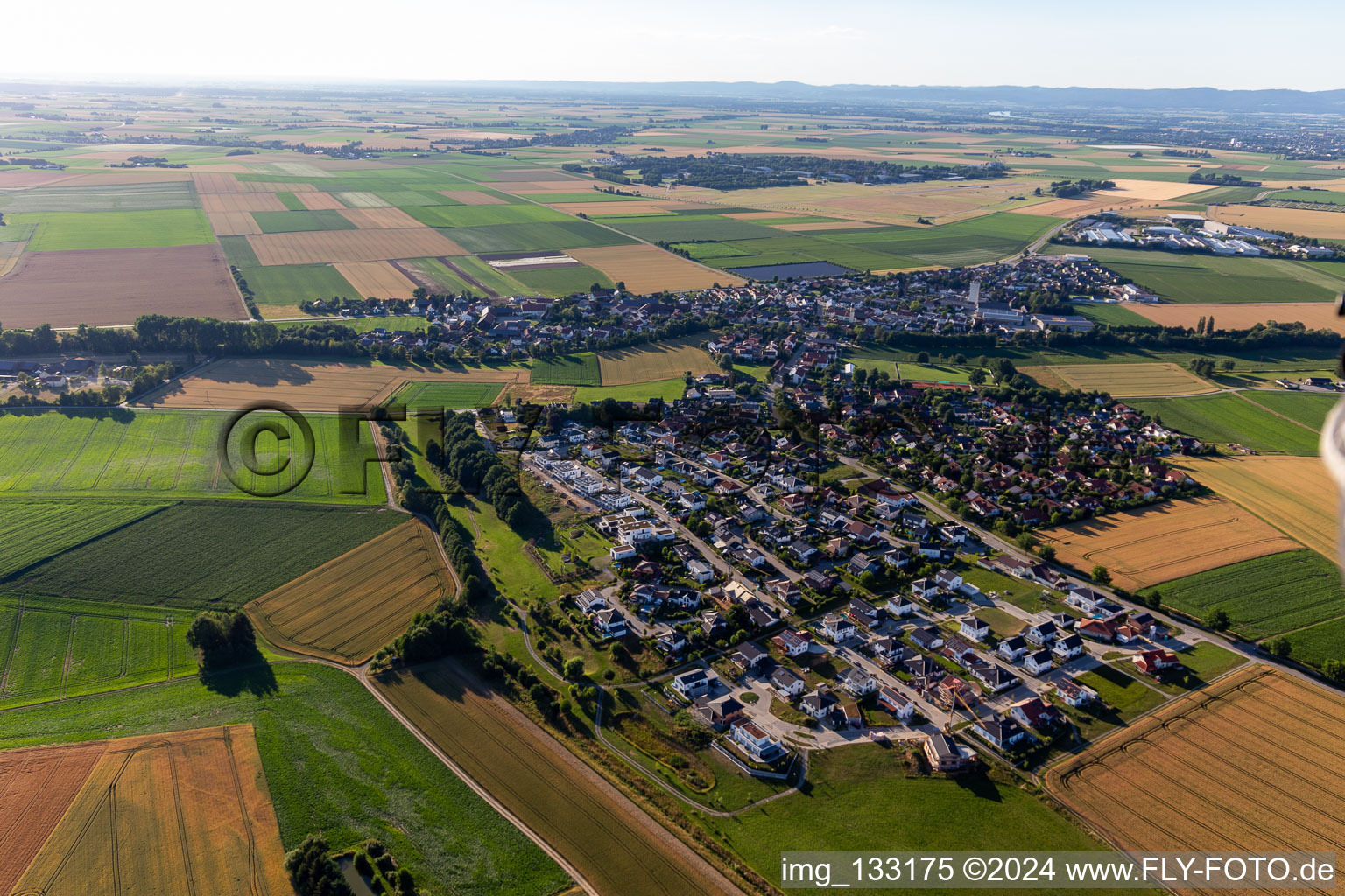 Vue aérienne de Salching dans le département Bavière, Allemagne