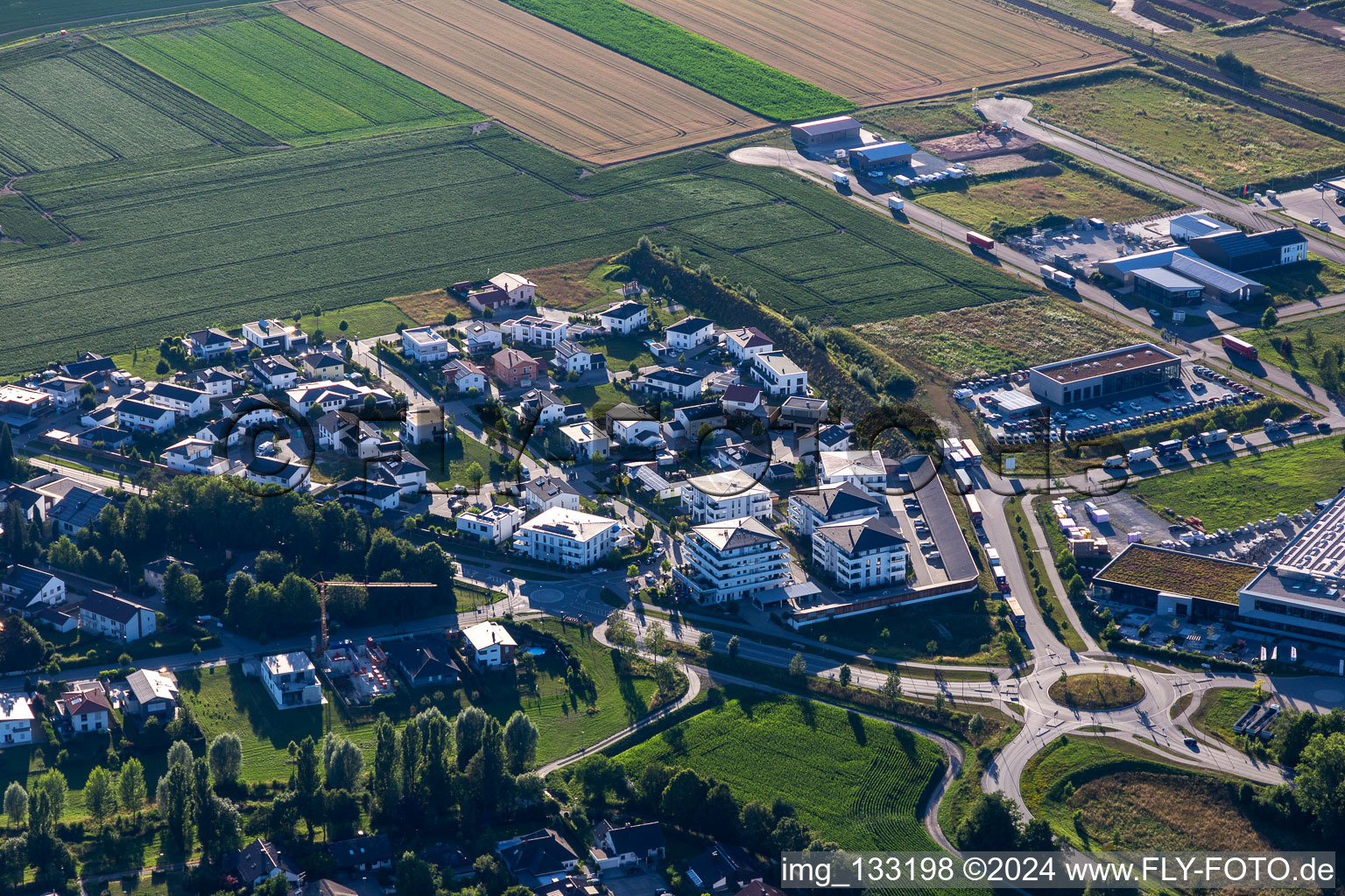 Vue aérienne de Quartier Alburg in Straubing dans le département Bavière, Allemagne