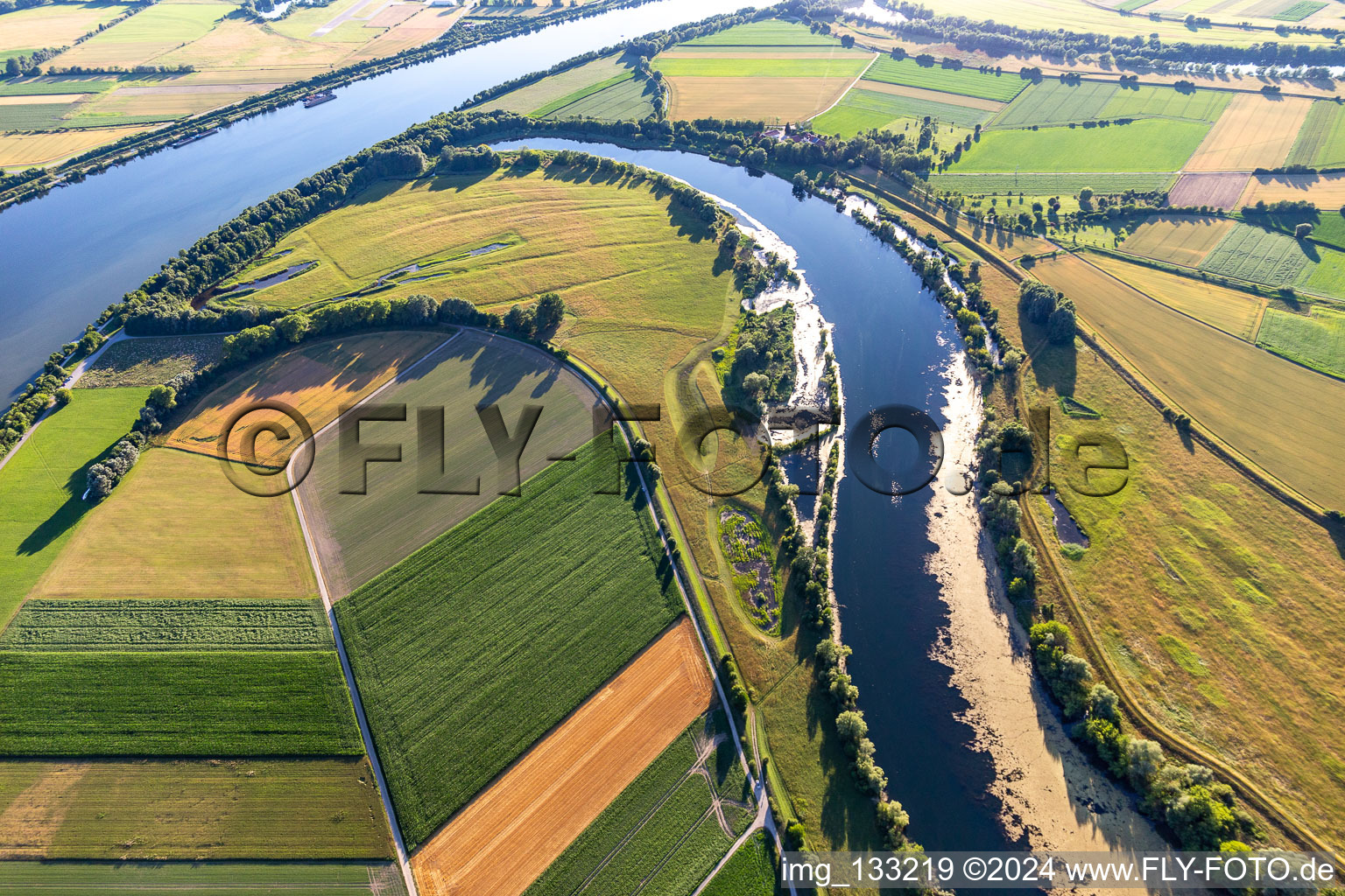 Vue aérienne de Boucle du Danube de l'Öberau à le quartier Unterzeitldorn in Straubing dans le département Bavière, Allemagne