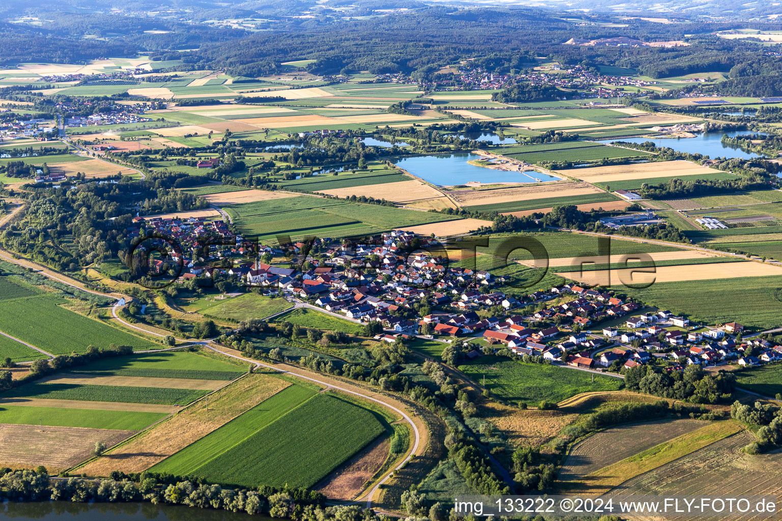 Vue aérienne de Quartier Kößnach in Kirchroth dans le département Bavière, Allemagne