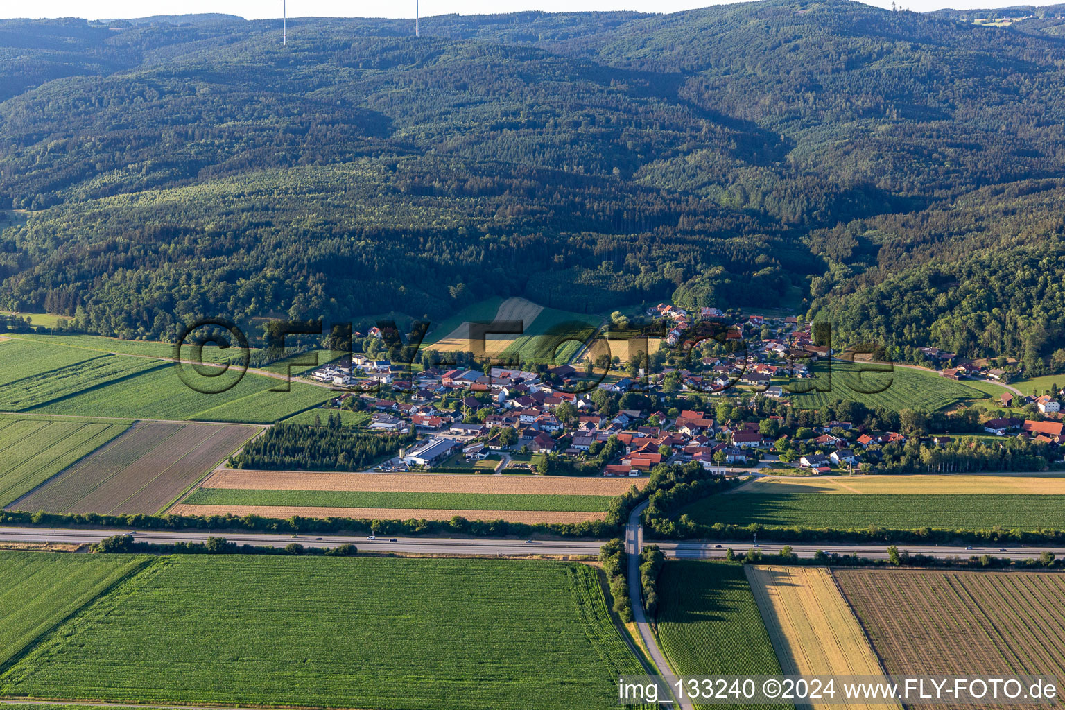 Vue aérienne de Quartier Pillnach in Kirchroth dans le département Bavière, Allemagne