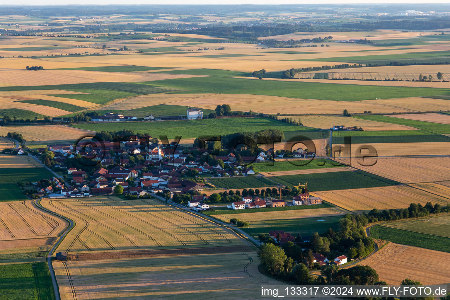 Vue aérienne de Quartier Taimering in Riekofen dans le département Bavière, Allemagne