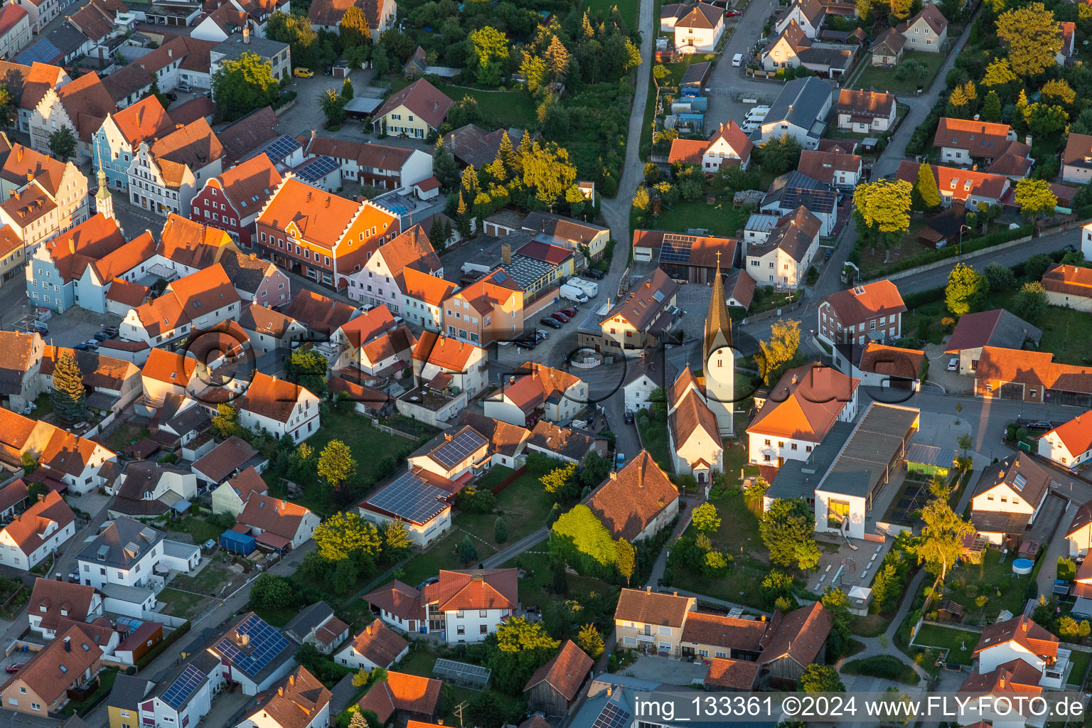 Vue aérienne de Saint-Jacob à Geiselhöring dans le département Bavière, Allemagne