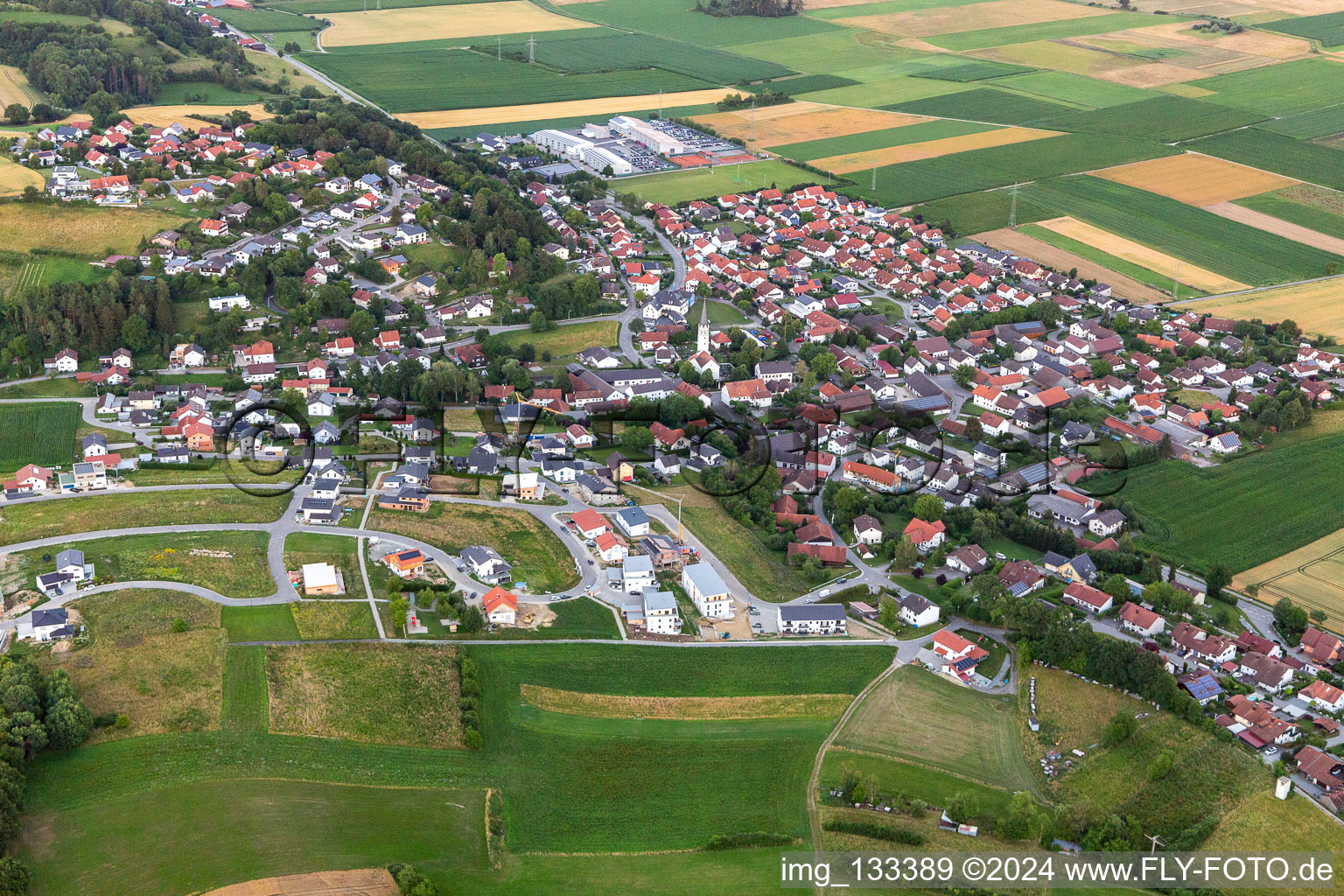 Photographie aérienne de Moosthenning dans le département Bavière, Allemagne