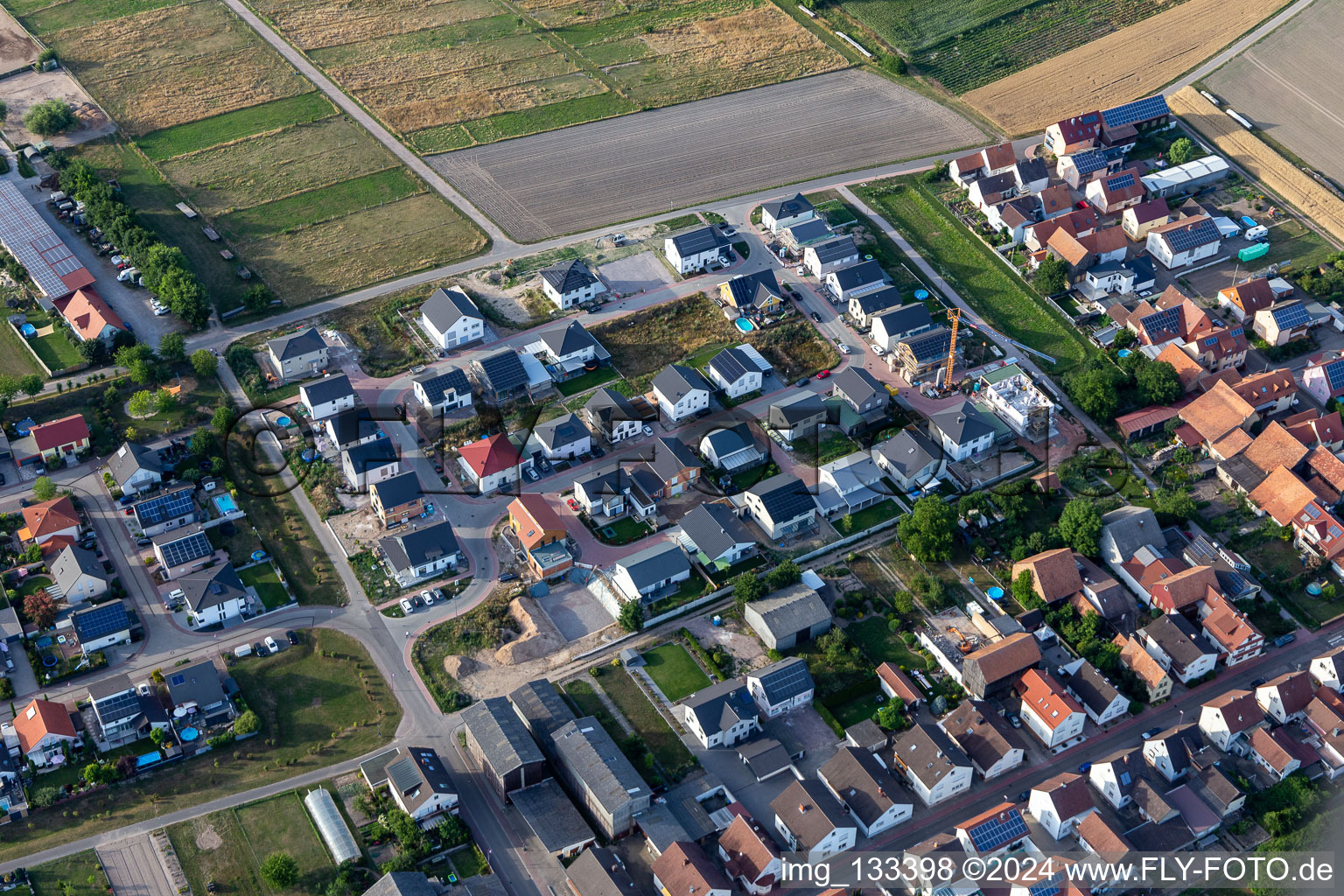 Vue aérienne de Nouvelle zone de développement à Sandblatt à Hatzenbühl dans le département Rhénanie-Palatinat, Allemagne